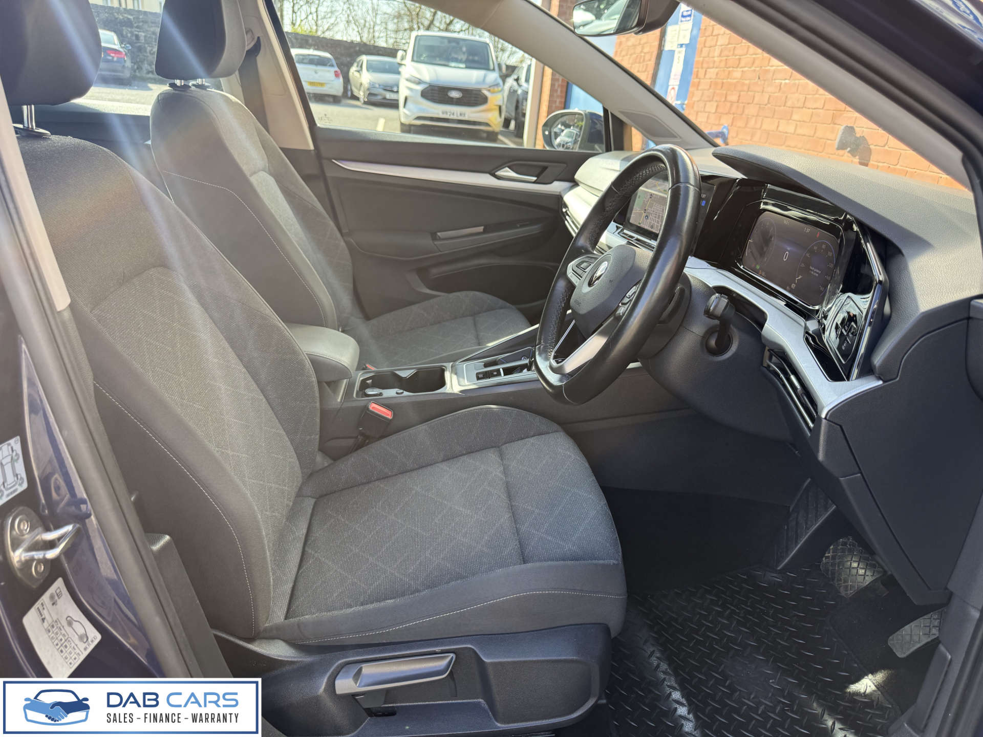 Volkswagen GOLF 1.5 Golf Life eTSI Semi-Auto 5dr #25