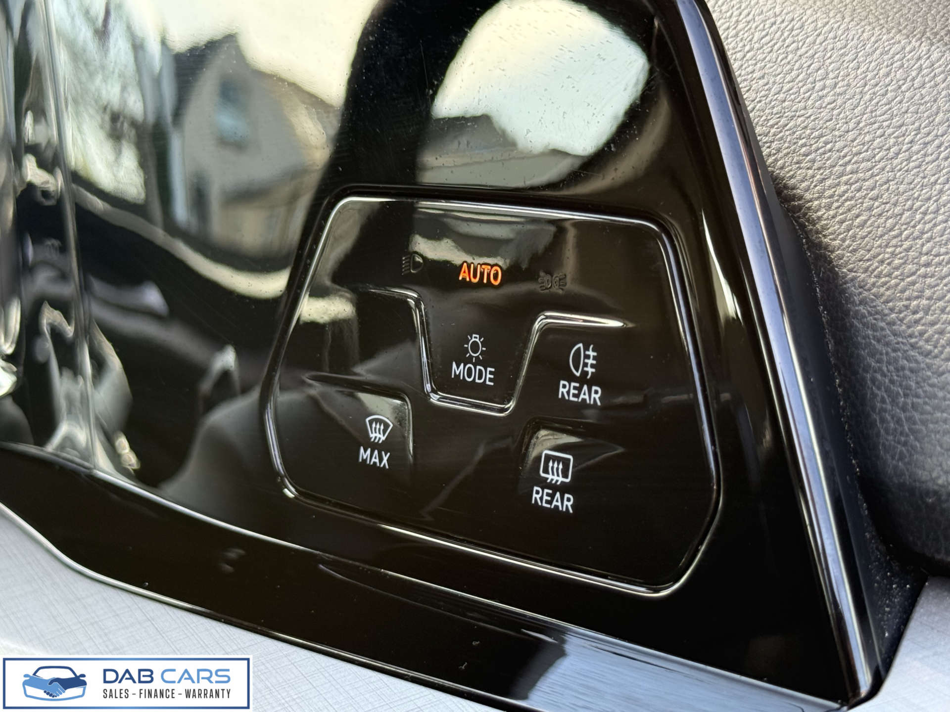 Volkswagen GOLF 1.5 Golf Life eTSI Semi-Auto 5dr #29