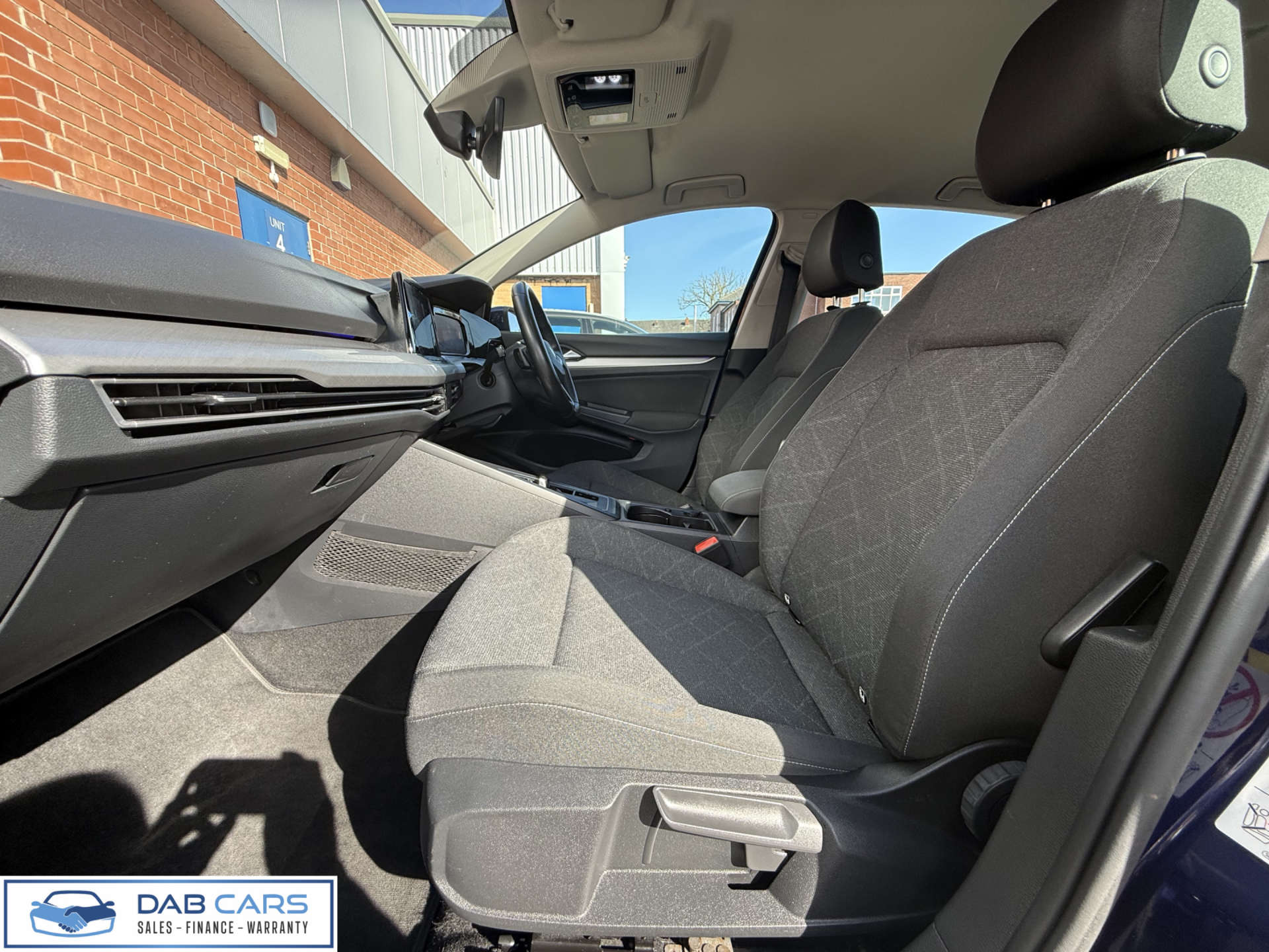 Volkswagen GOLF 1.5 Golf Life eTSI Semi-Auto 5dr #35