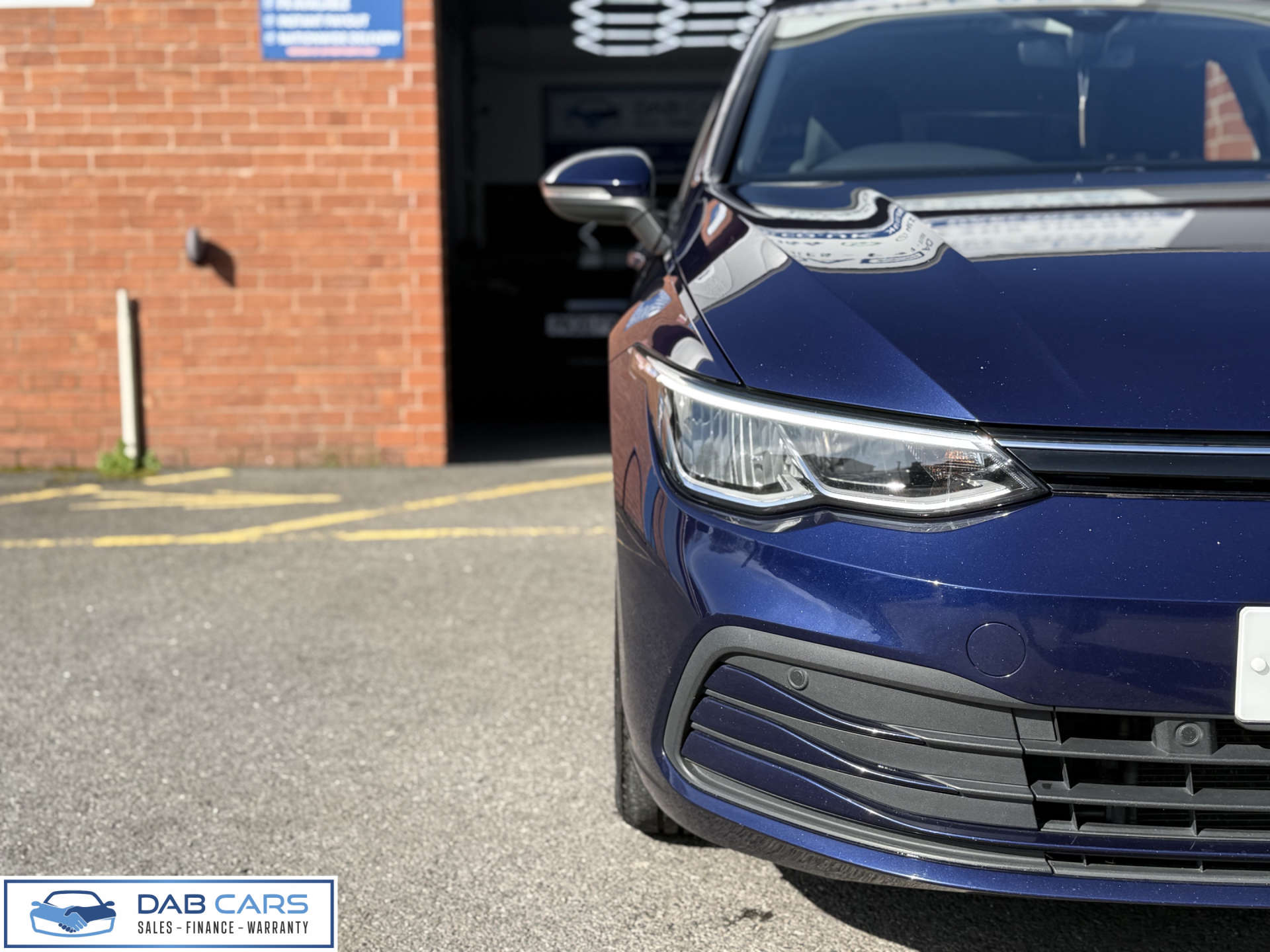 Volkswagen GOLF 1.5 Golf Life eTSI Semi-Auto 5dr #37