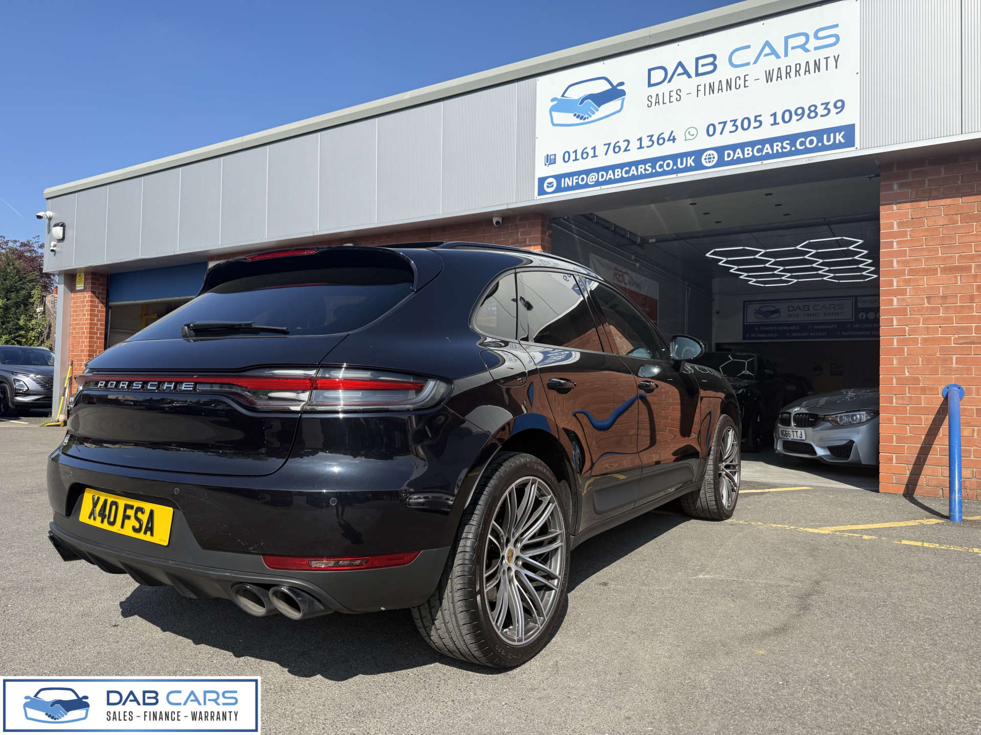 PORSCHE MACAN 2.0 Macan Semi-Auto 4WD 5dr #1