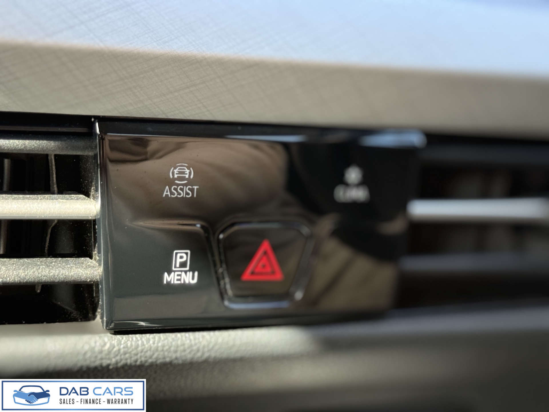 Volkswagen GOLF 1.5 Golf Life eTSI Semi-Auto 5dr #55