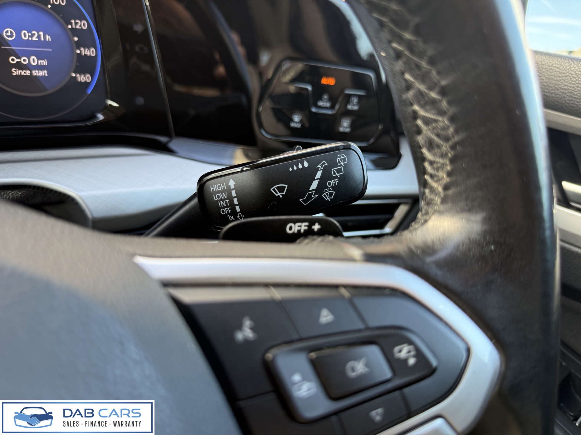 Volkswagen GOLF 1.5 Golf Life eTSI Semi-Auto 5dr #57