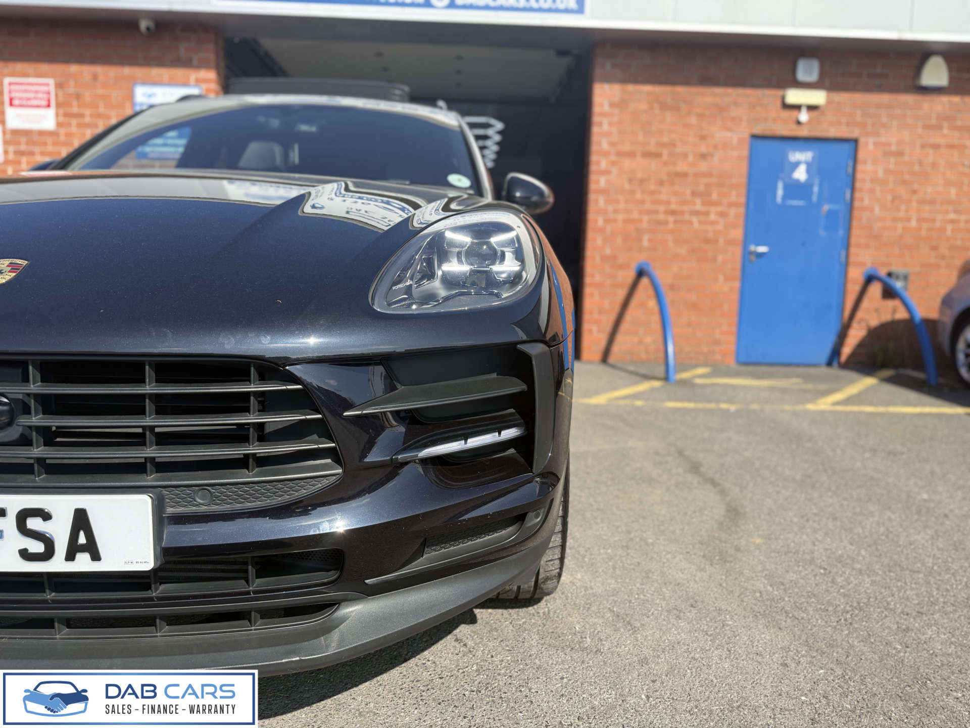 PORSCHE MACAN 2.0 Macan Semi-Auto 4WD 5dr #24