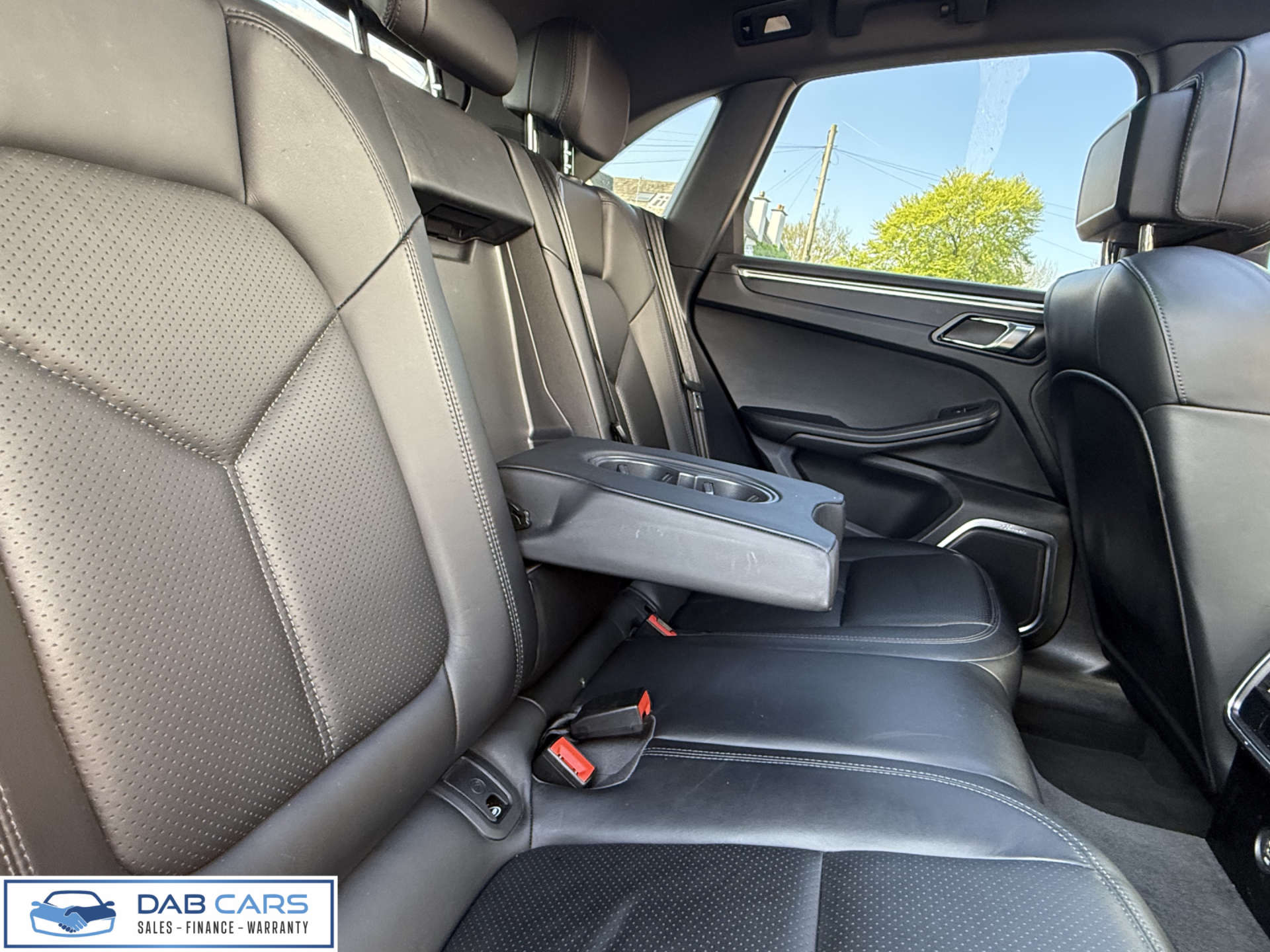 PORSCHE MACAN 2.0 Macan Semi-Auto 4WD 5dr #36