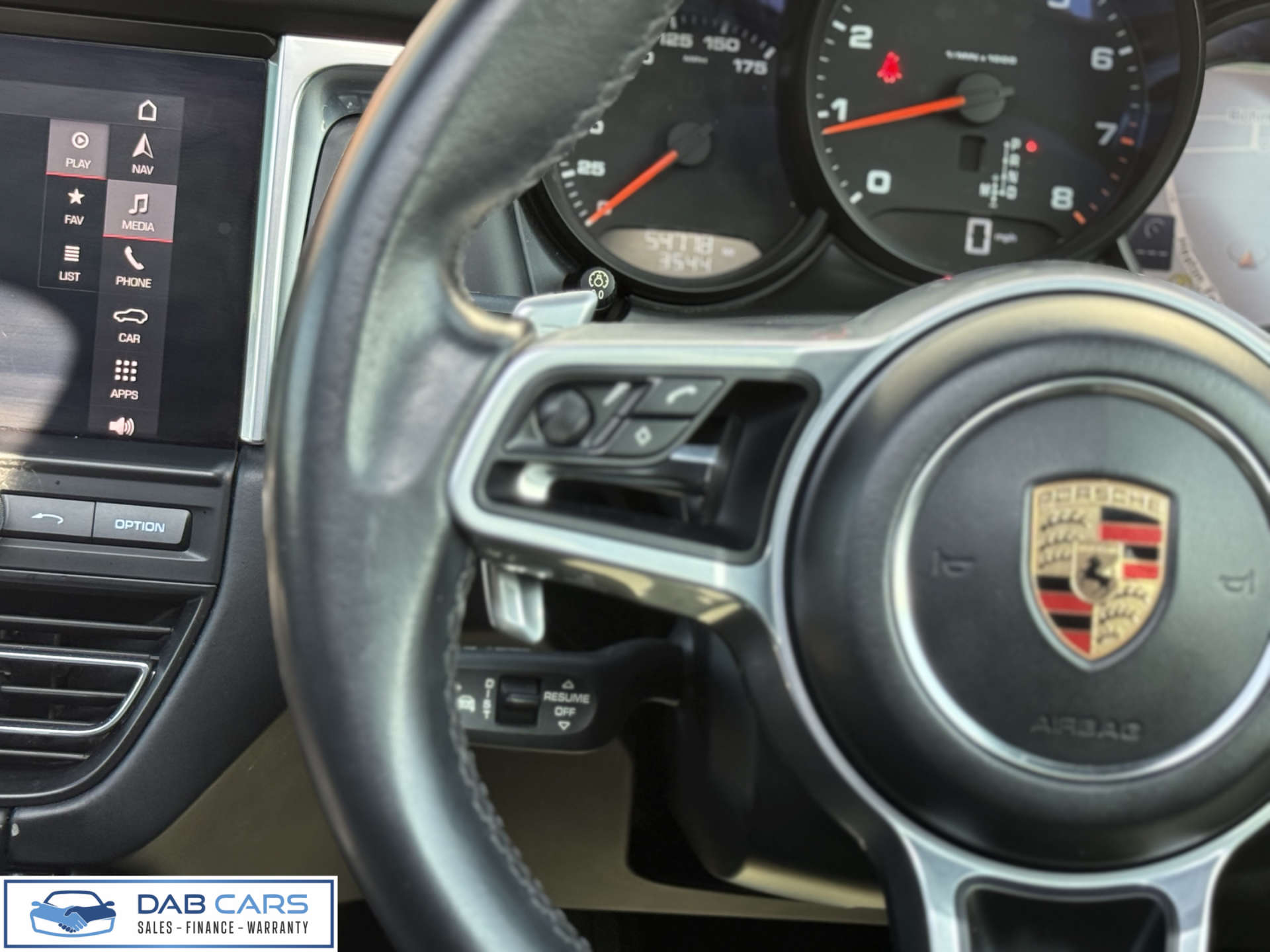PORSCHE MACAN 2.0 Macan Semi-Auto 4WD 5dr #45