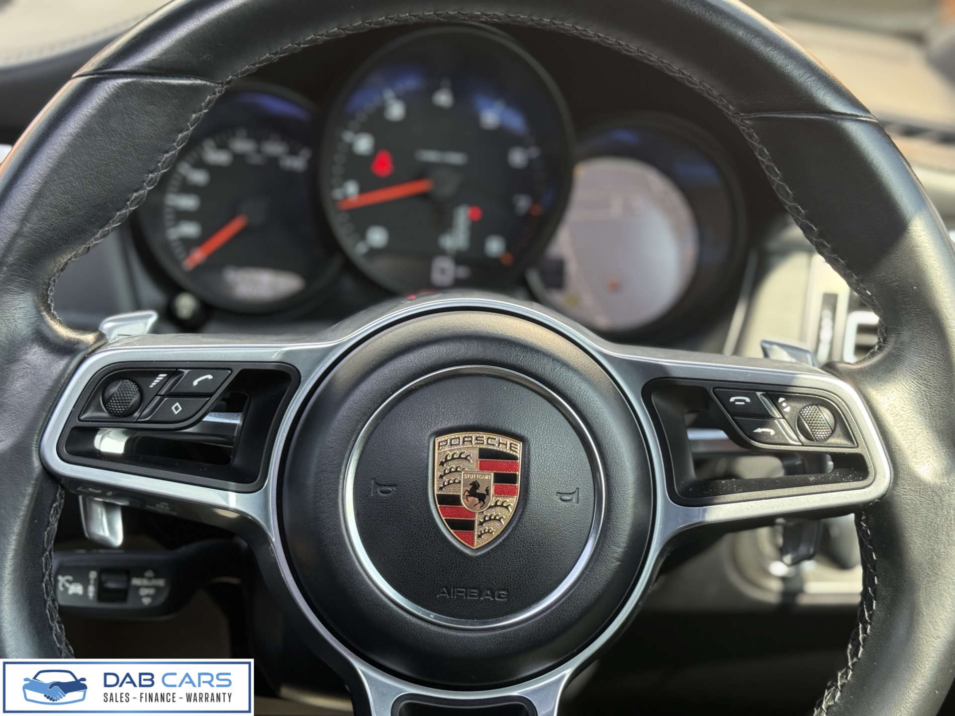 PORSCHE MACAN 2.0 Macan Semi-Auto 4WD 5dr #49