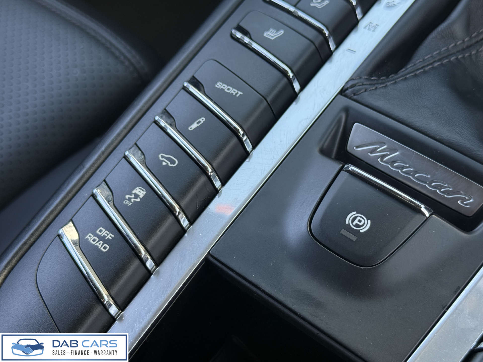 PORSCHE MACAN 2.0 Macan Semi-Auto 4WD 5dr #61