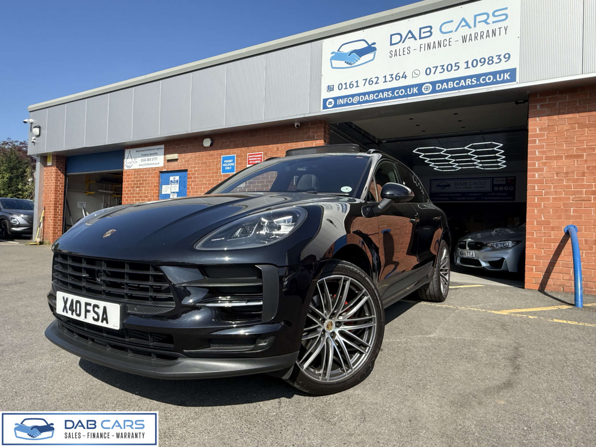 PORSCHE MACAN 2.0 Macan Semi-Auto 4WD 5dr #68