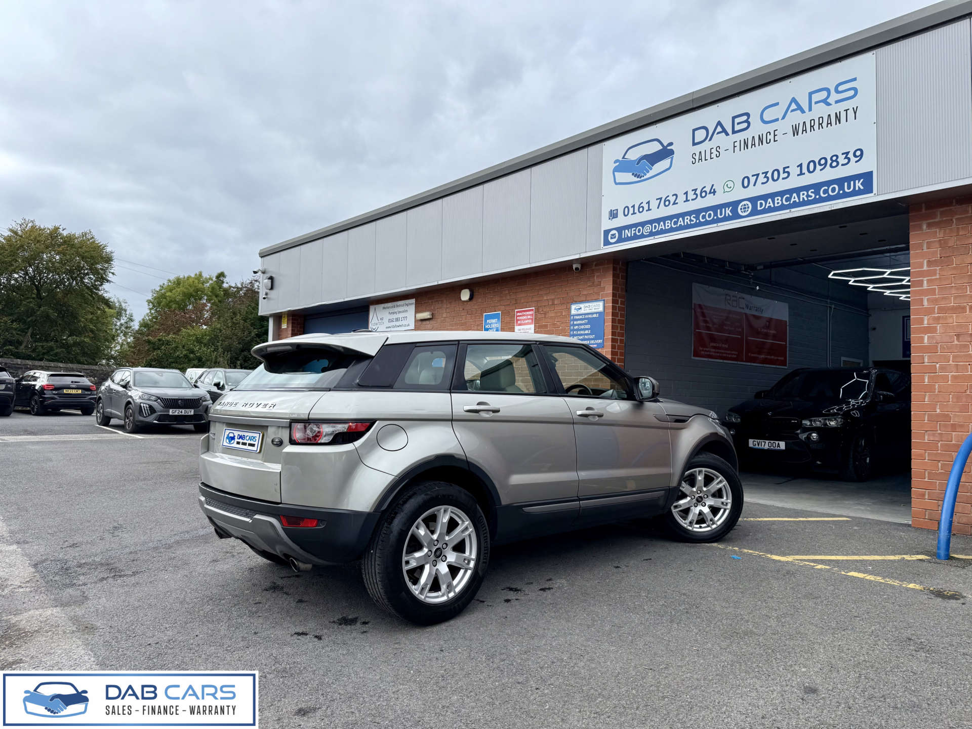 Land Rover Range Rover Evoque 2.2 Range Rover Evoque Pure Tech SD4 Auto 4WD 5dr #63