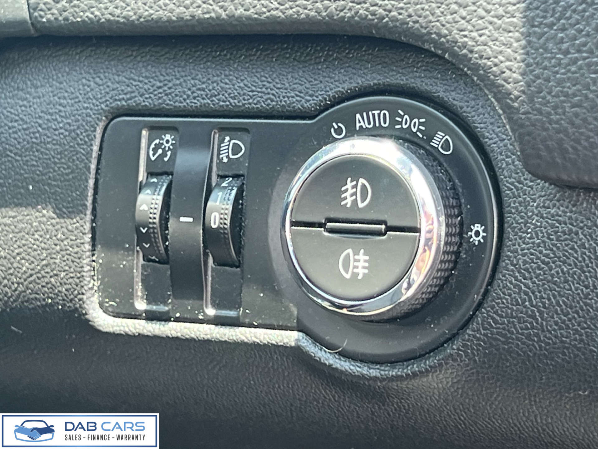 Vauxhall INSIGNIA 2.0 Insignia SRI Nav CDTI Auto 5dr #8
