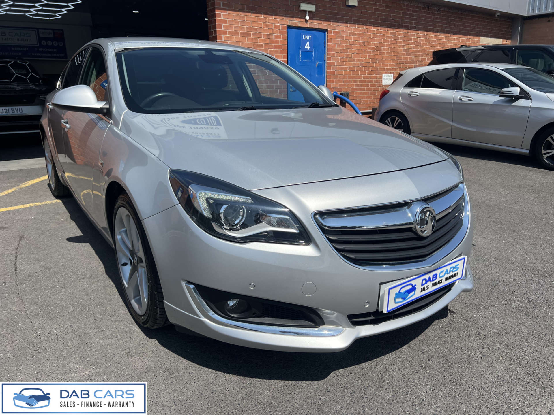 Vauxhall INSIGNIA 2.0 Insignia SRI Nav CDTI Auto 5dr #32