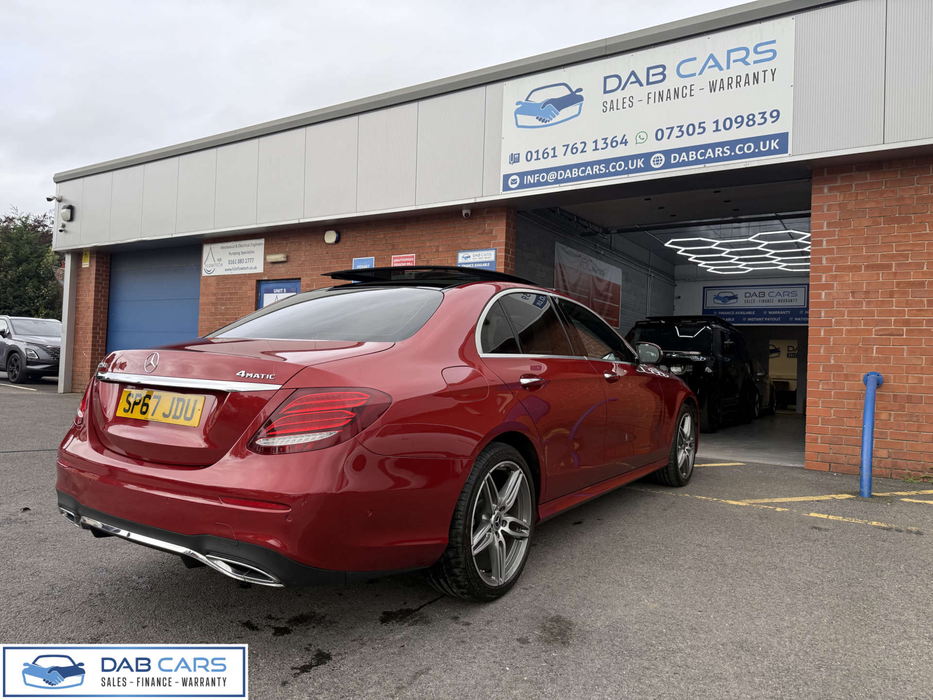 Mercedes-Benz E-CLASS 2.0 E 220 D AMG Line Premium+ 4Matic Auto 4WD 4dr #1