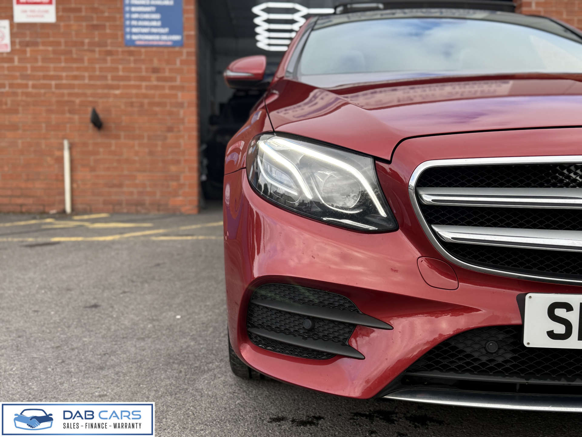Mercedes-Benz E-CLASS 2.0 E 220 D AMG Line Premium+ 4Matic Auto 4WD 4dr #57