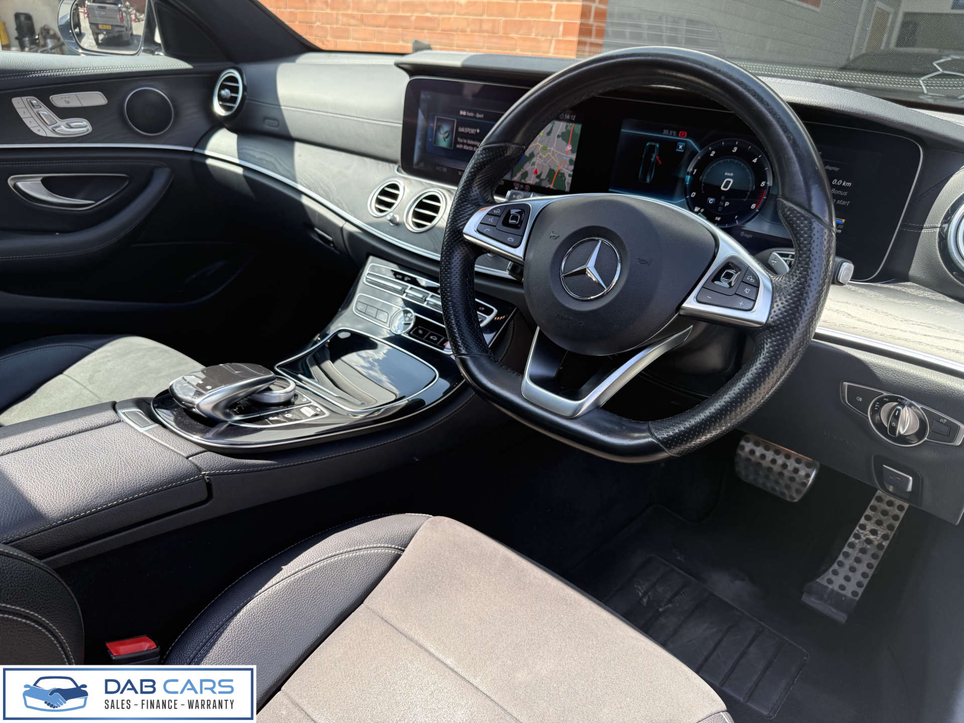 Mercedes-Benz E-CLASS 2.0 E 220 D AMG Line Premium 4Matic Auto 4WD 5dr #29