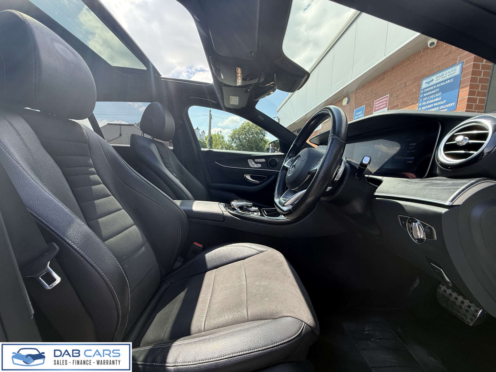 Mercedes-Benz E-CLASS 2.0 E 220 D AMG Line Premium 4Matic Auto 4WD 5dr #30