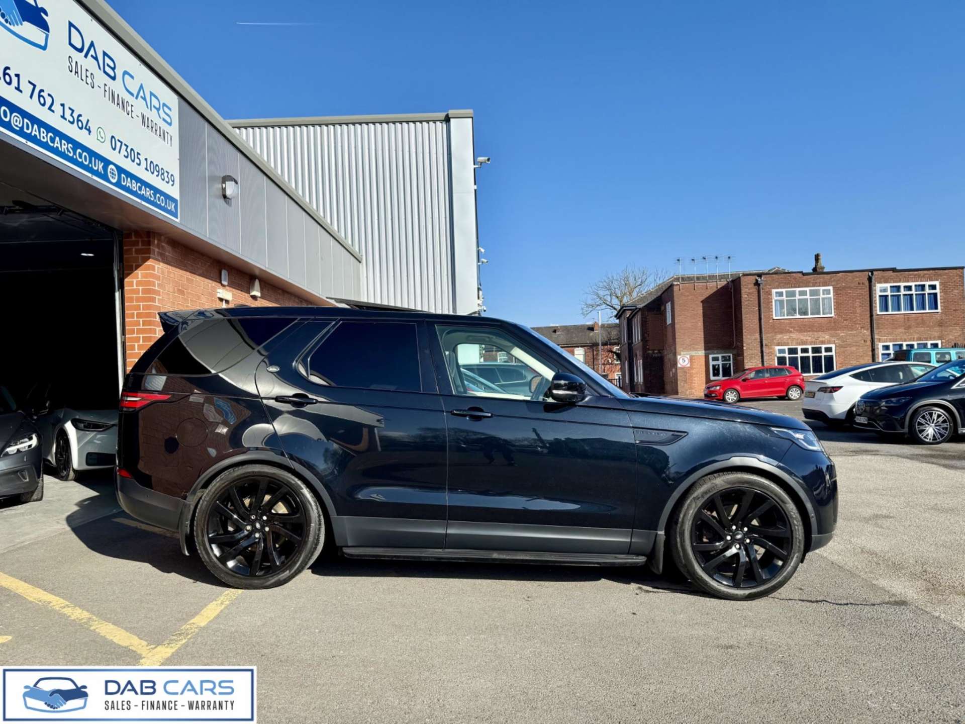Land Rover Discovery 3.0 TD V6 First Edition Auto 4WD Euro 6 (s/s) 5dr #9