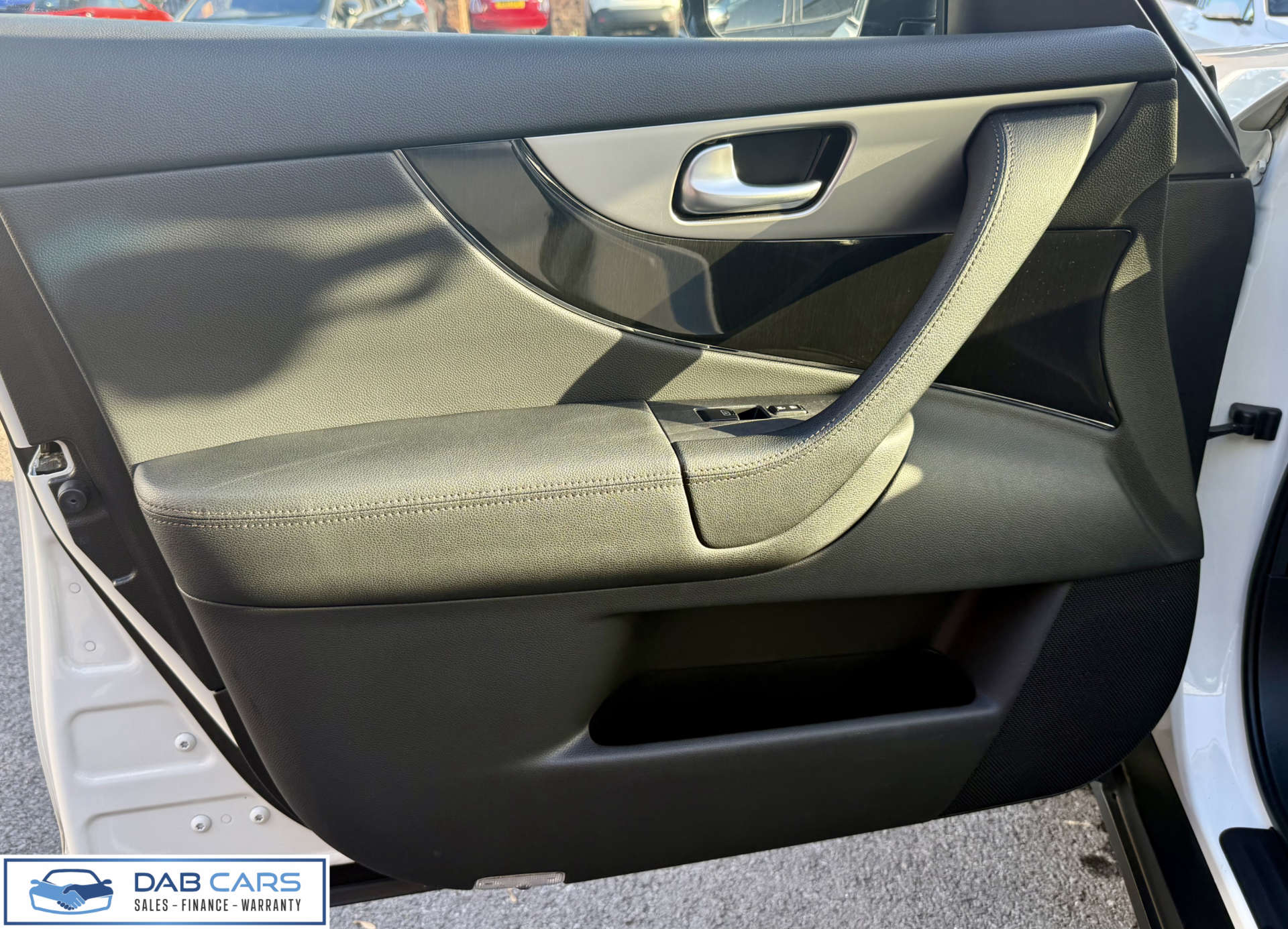 INFINITI QX70 3.0 QX70 S Premium D Auto 4WD 5dr #66