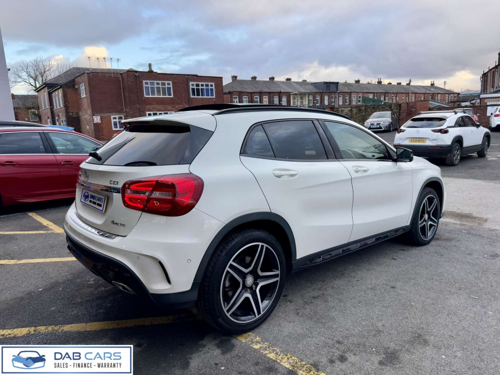 Mercedes-Benz GLA 2.1 GLA220d AMG Line (Premium Plus) 7G-DCT 4MATIC Euro 6 (s/s) 5dr #35