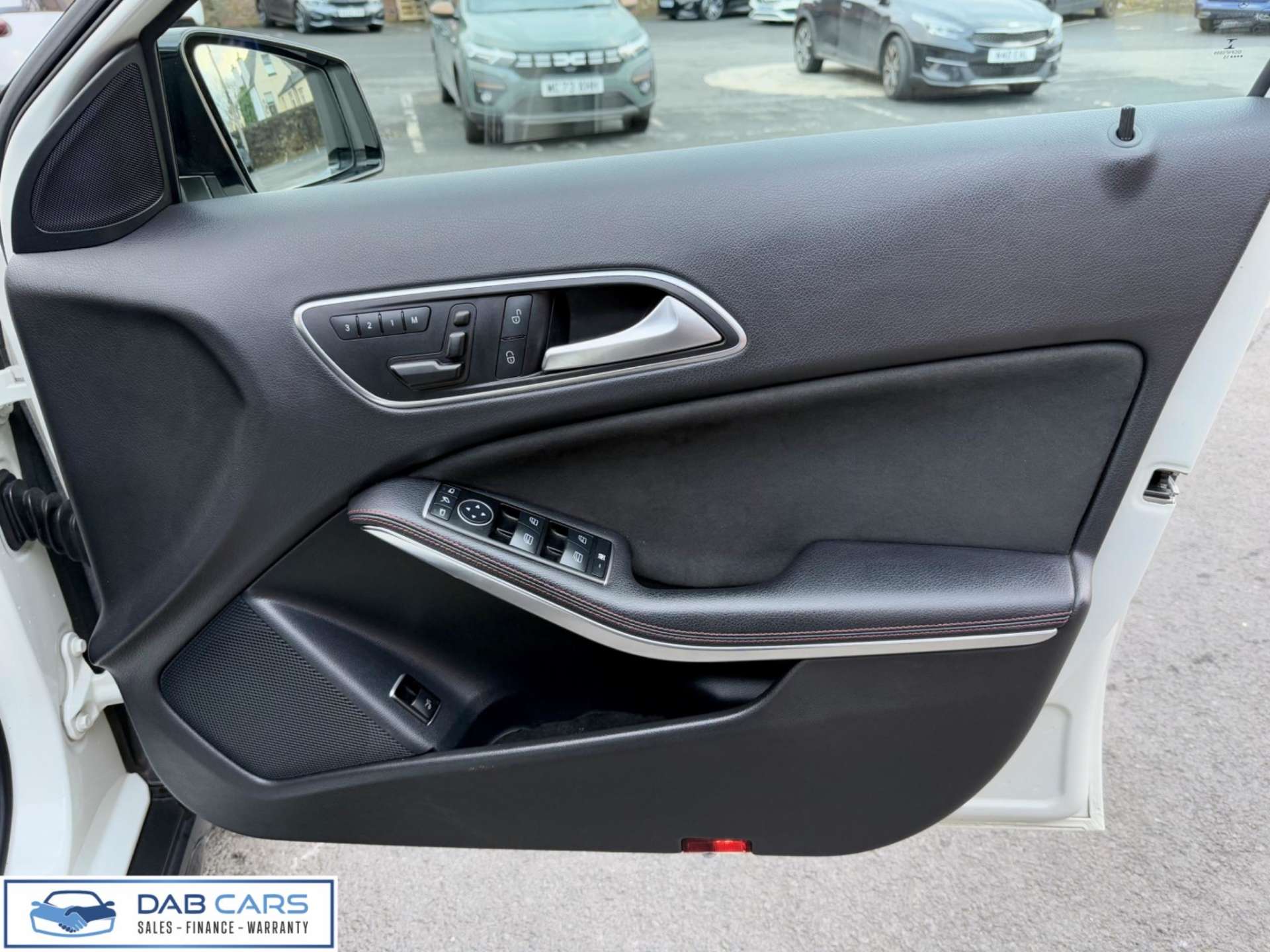 Mercedes-Benz GLA 2.1 GLA220d AMG Line (Premium Plus) 7G-DCT 4MATIC Euro 6 (s/s) 5dr #51