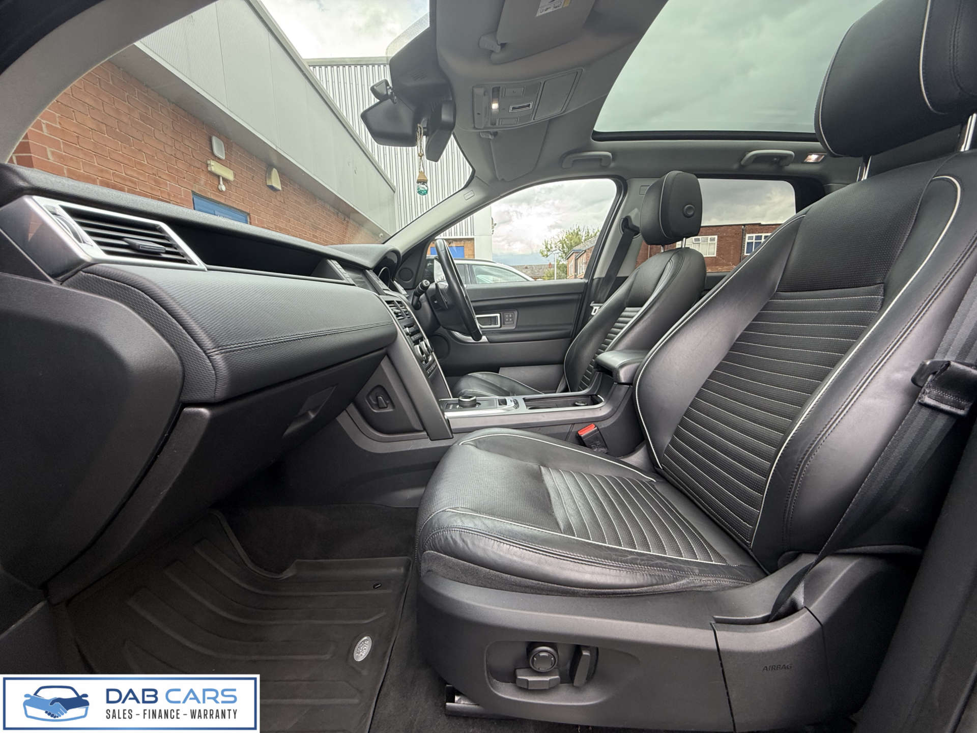 Land Rover Discovery Sport 2.0 Discovery Sport HSE Dynamic Luxury TD4 Auto 4WD 5dr #35