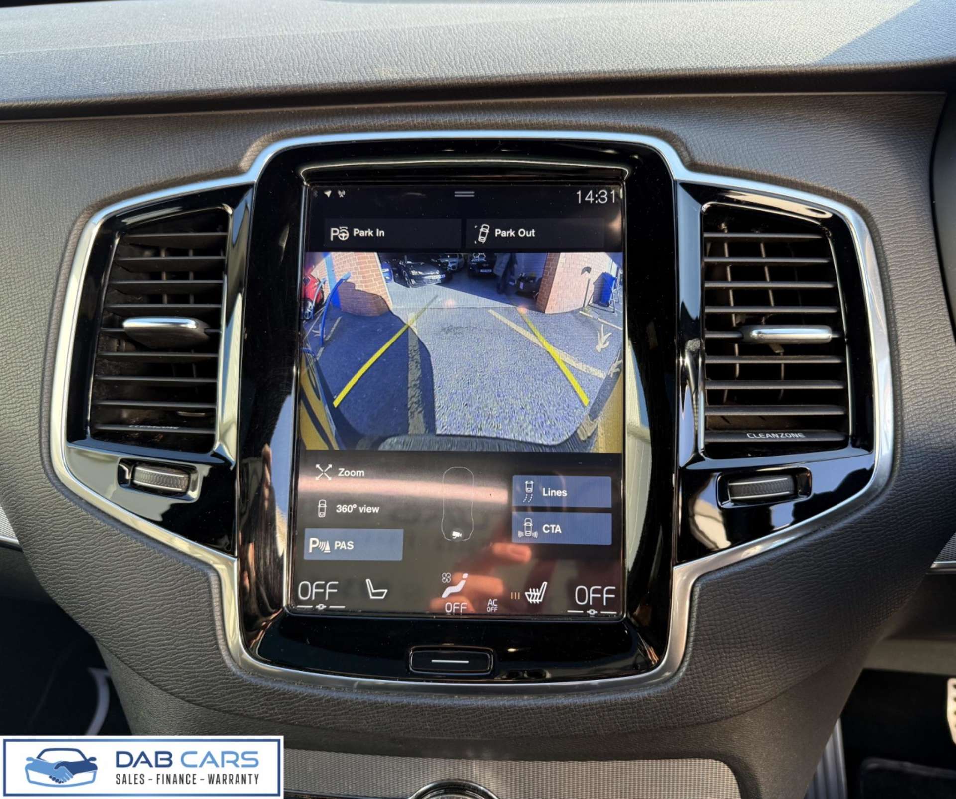 Volvo XC90 2.0 D5 R-Design Geartronic 4WD Euro 6 (s/s) 5dr #21