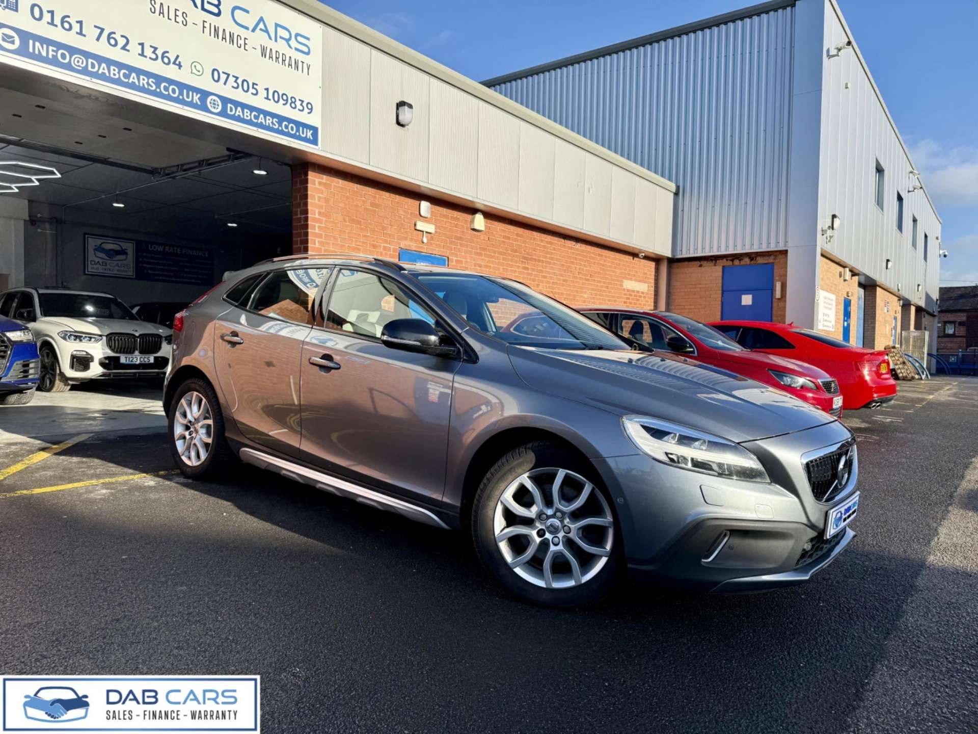 Volvo V40 Cross Country 2.0 T5 Pro Auto AWD Euro 6 (s/s) 5dr #26