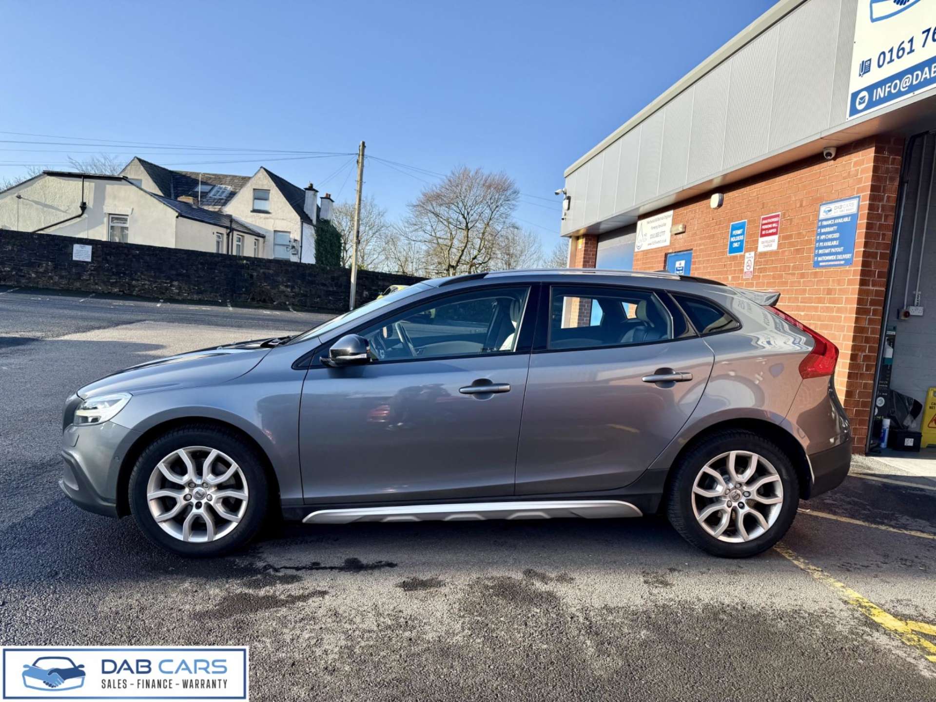 Volvo V40 Cross Country 2.0 T5 Pro Auto AWD Euro 6 (s/s) 5dr #30