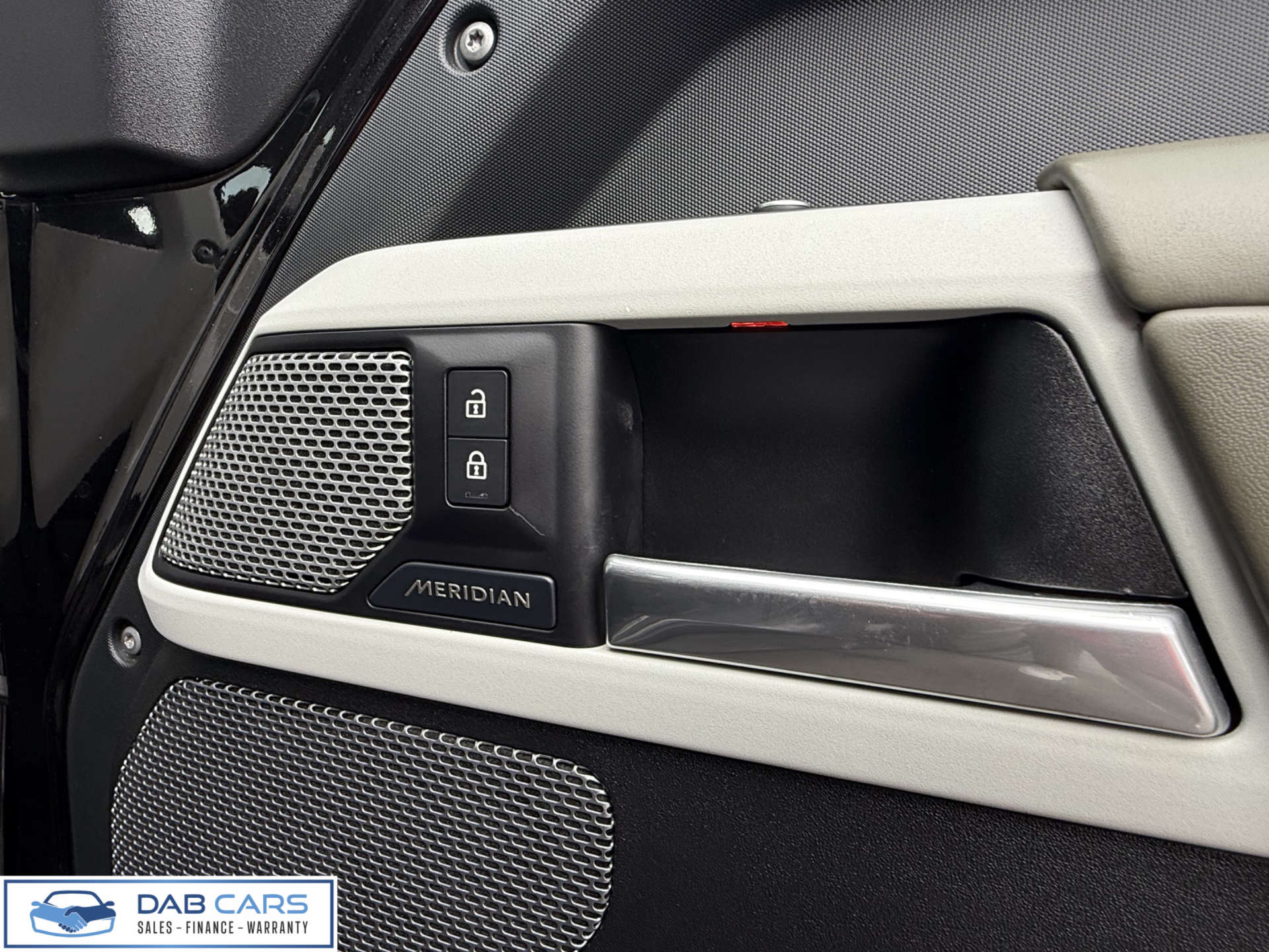 Land Rover DEFENDER 3.0 Defender X-Dynamic HSE D MHEV Auto 4WD 5dr #6