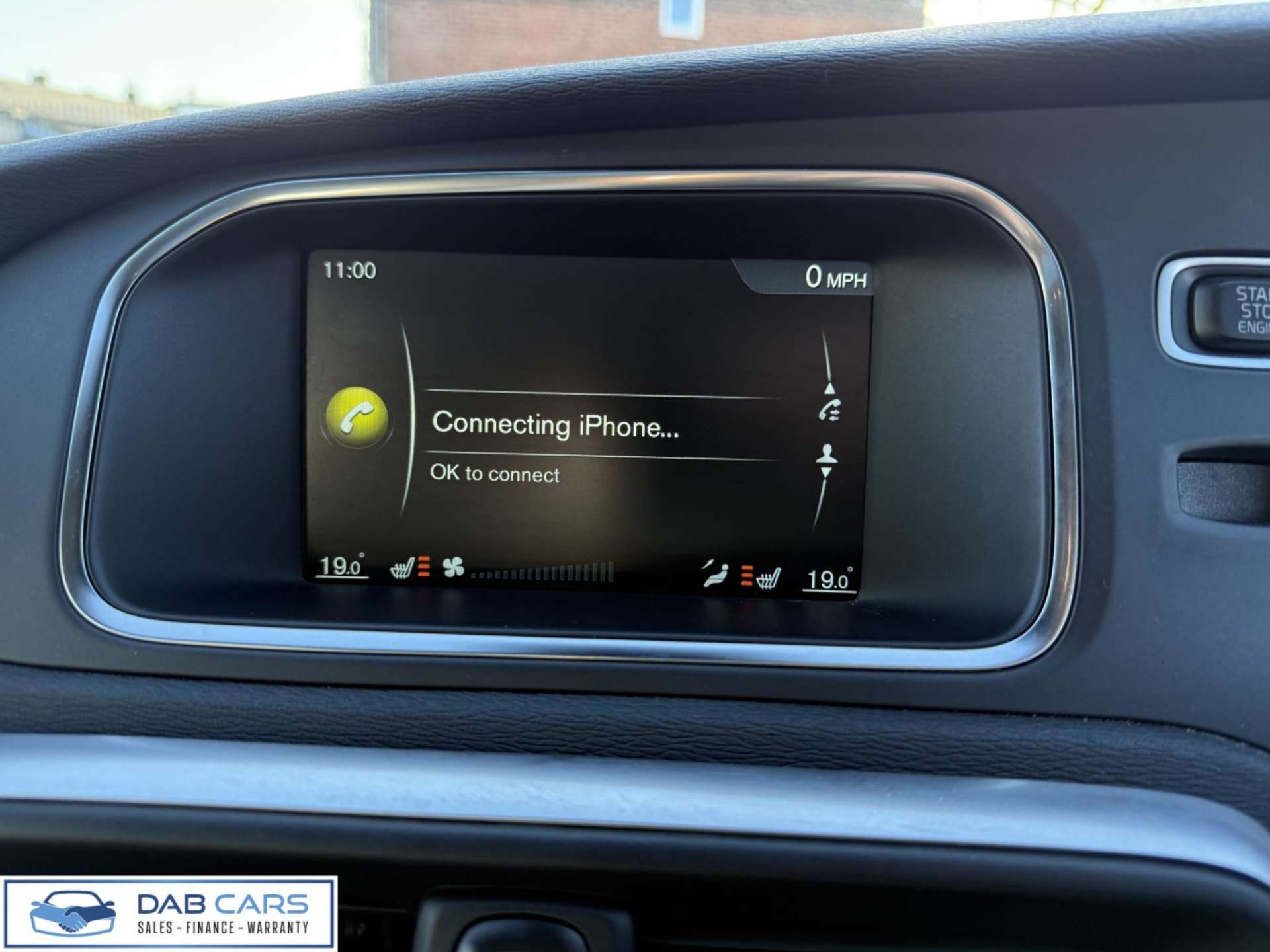 Volvo V40 Cross Country 2.0 T5 Pro Auto AWD Euro 6 (s/s) 5dr #86