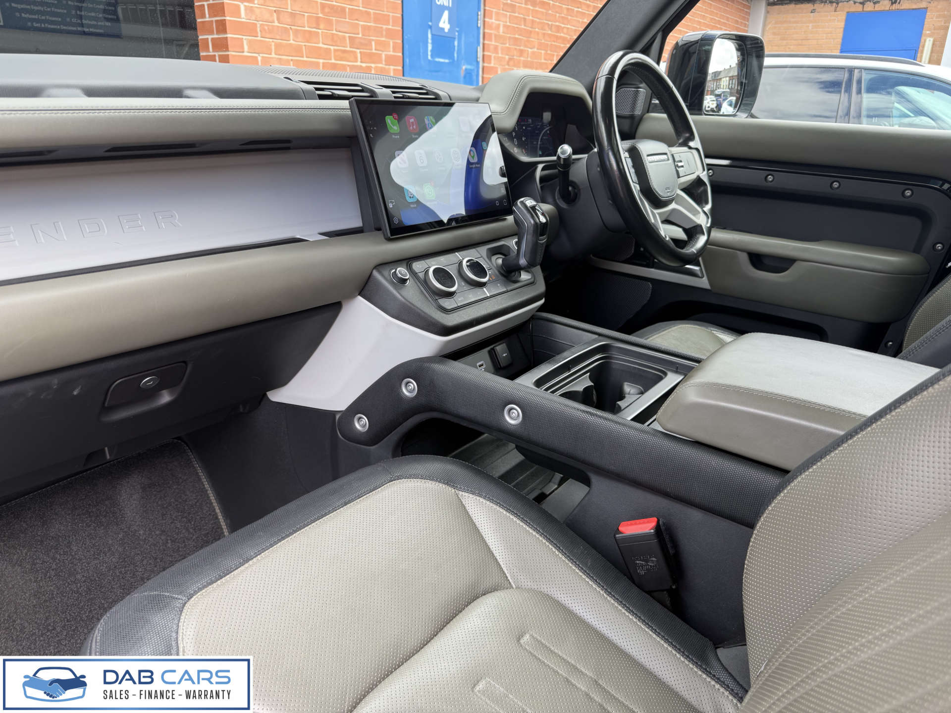 Land Rover DEFENDER 3.0 Defender X-Dynamic HSE D MHEV Auto 4WD 5dr #30