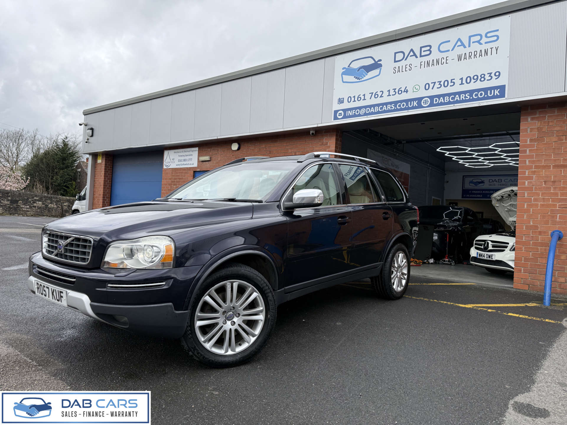 Volvo XC90 2.4 XC90 Executive D5 Auto 4WD 5dr #9