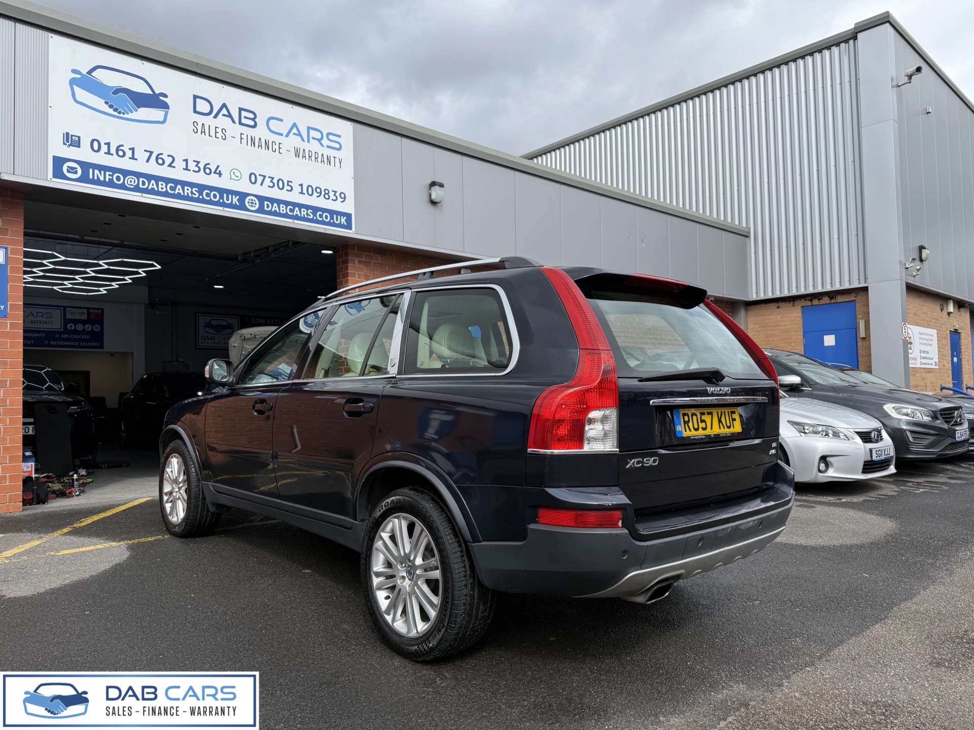 Volvo XC90 2.4 XC90 Executive D5 Auto 4WD 5dr #10