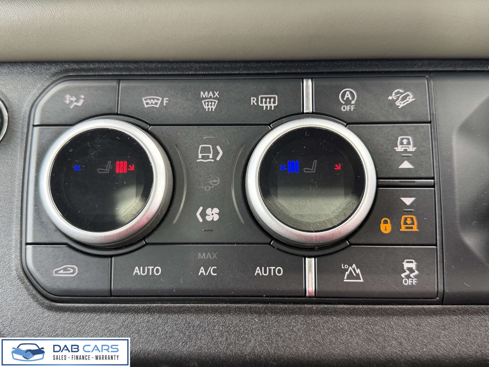 Land Rover DEFENDER 3.0 Defender X-Dynamic HSE D MHEV Auto 4WD 5dr #46