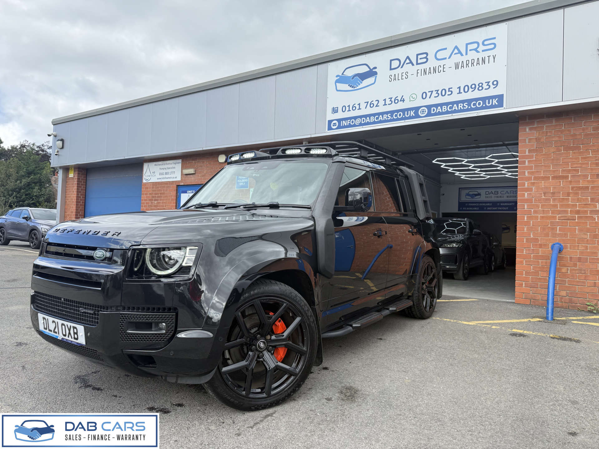 Land Rover DEFENDER 3.0 Defender X-Dynamic HSE D MHEV Auto 4WD 5dr #49