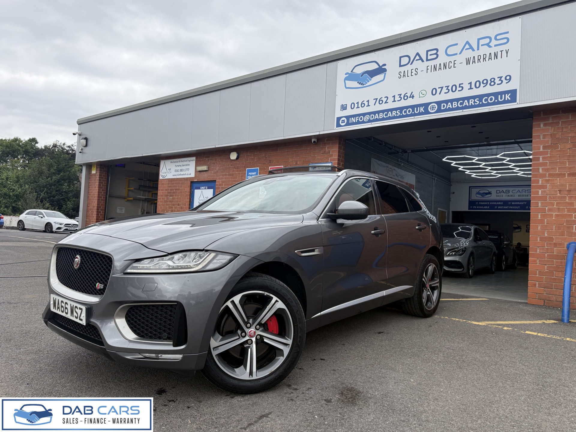 Jaguar F-PACE 3.0 F-PACE V6 S AWD D Auto 4WD 5dr #11