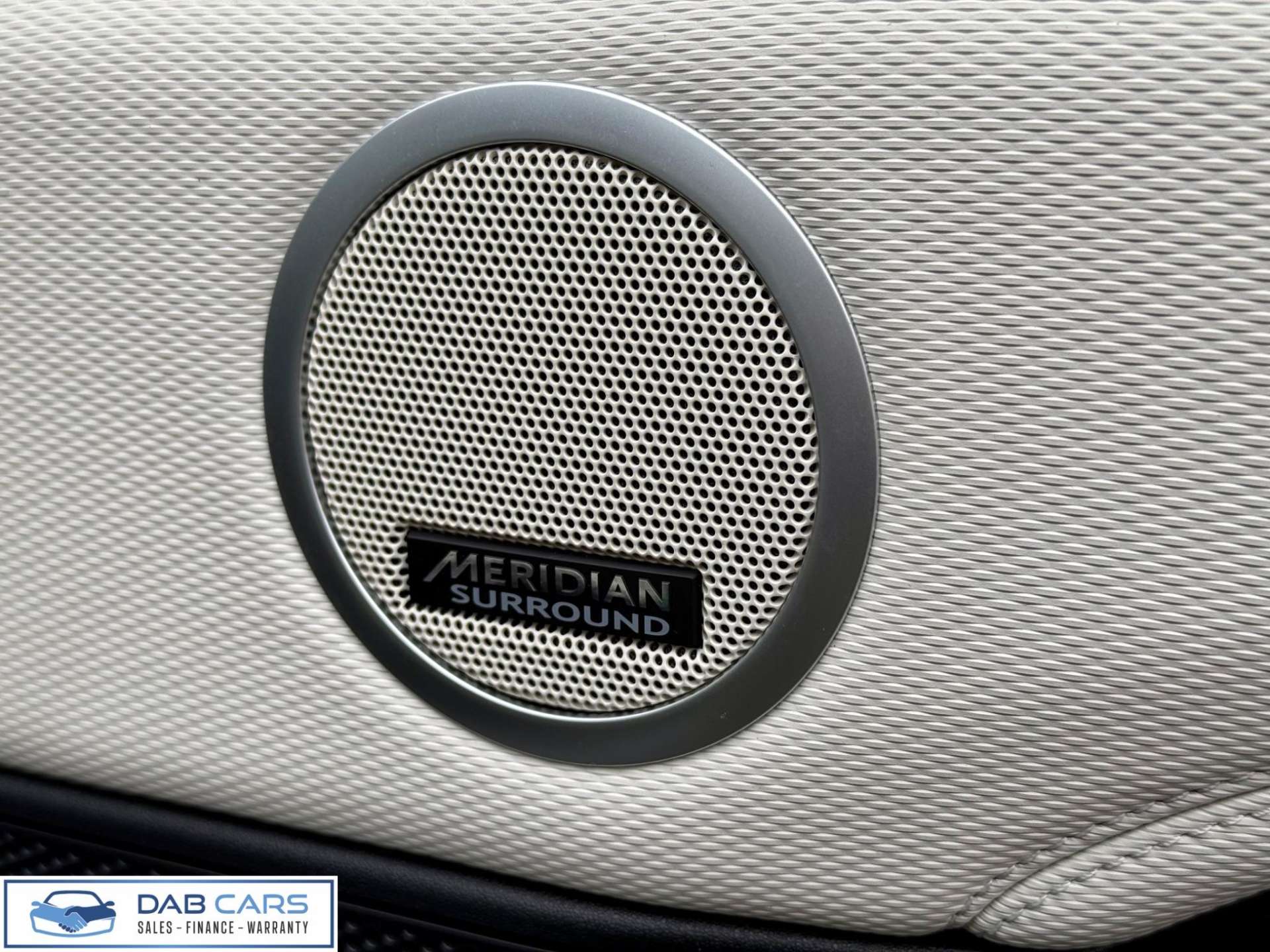 Land Rover Discovery 3.0 D300 MHEV R-Dynamic HSE Auto 4WD Euro 6 (s/s) 5dr #21