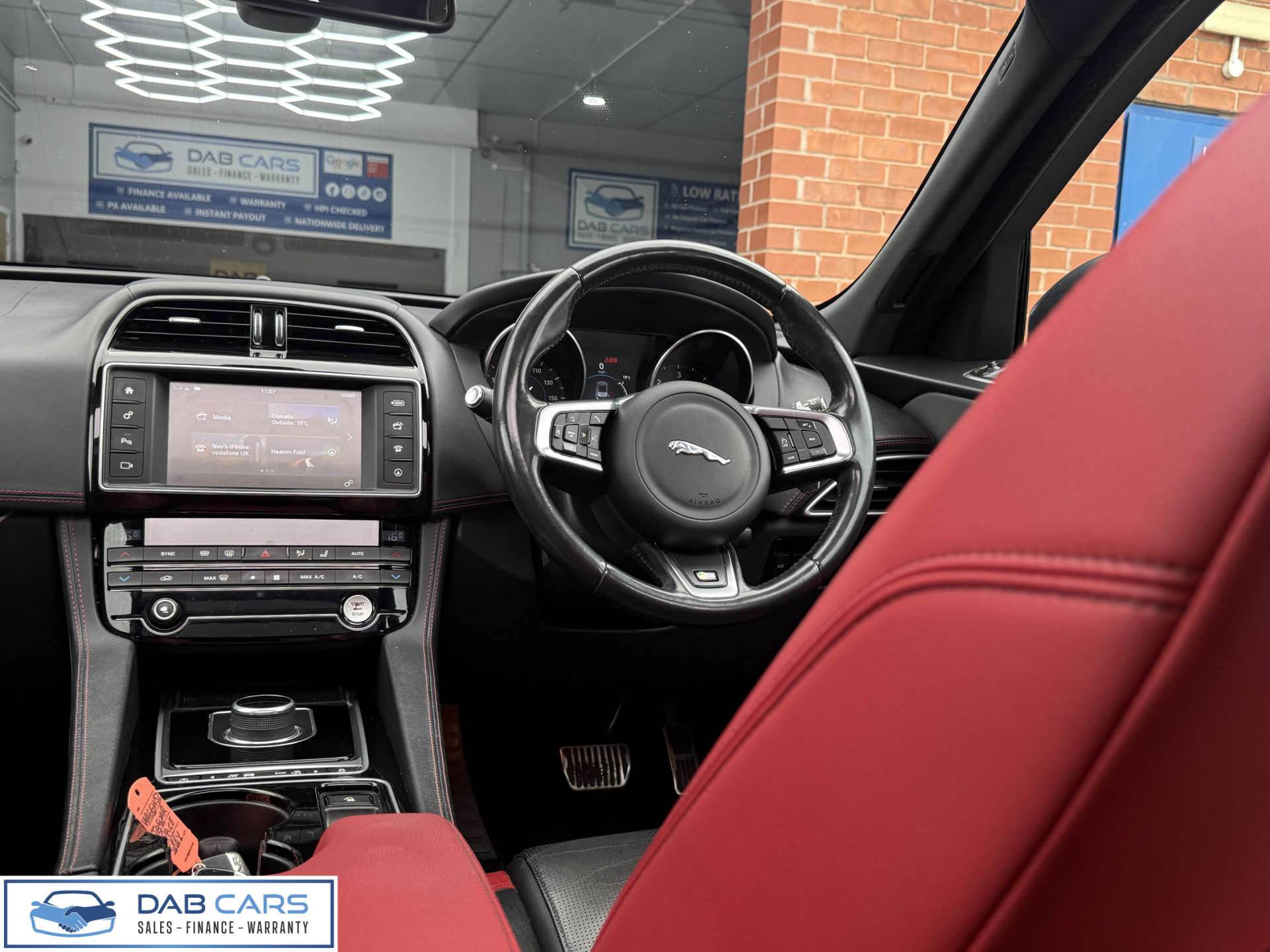 Jaguar F-PACE 3.0 F-PACE V6 S AWD D Auto 4WD 5dr #37