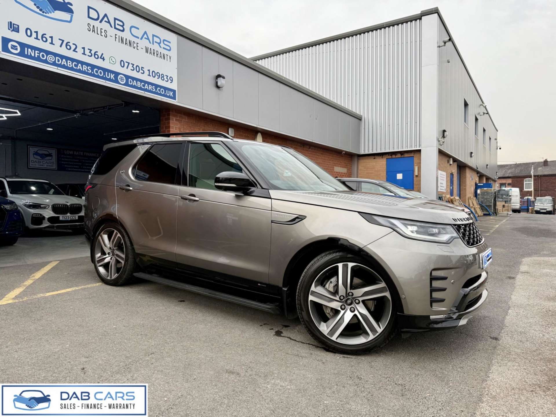 Land Rover Discovery 3.0 D300 MHEV R-Dynamic HSE Auto 4WD Euro 6 (s/s) 5dr #41