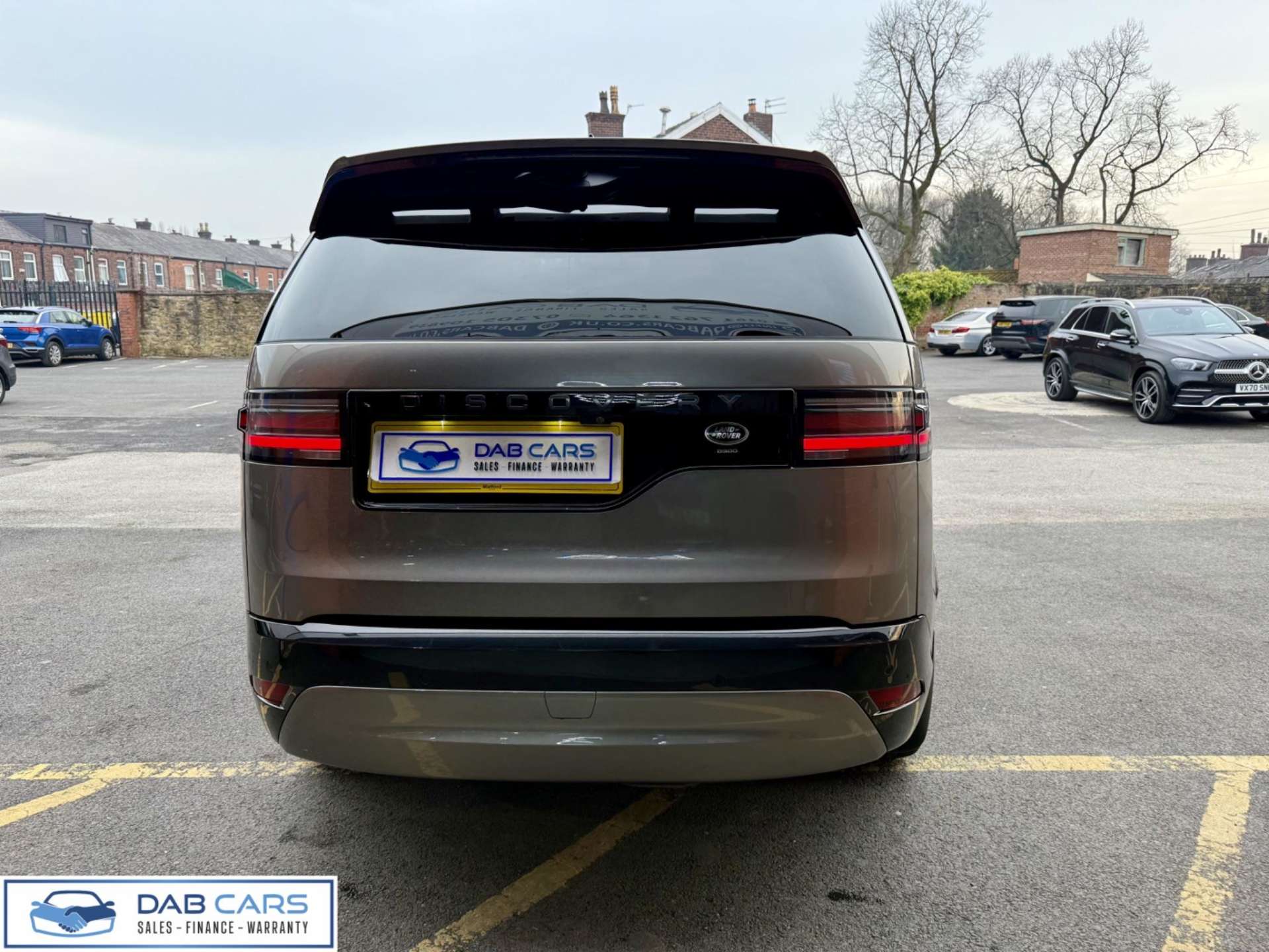 Land Rover Discovery 3.0 D300 MHEV R-Dynamic HSE Auto 4WD Euro 6 (s/s) 5dr #47