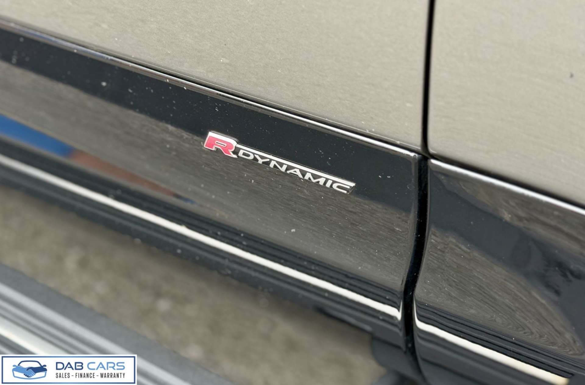Land Rover Discovery 3.0 D300 MHEV R-Dynamic HSE Auto 4WD Euro 6 (s/s) 5dr #57