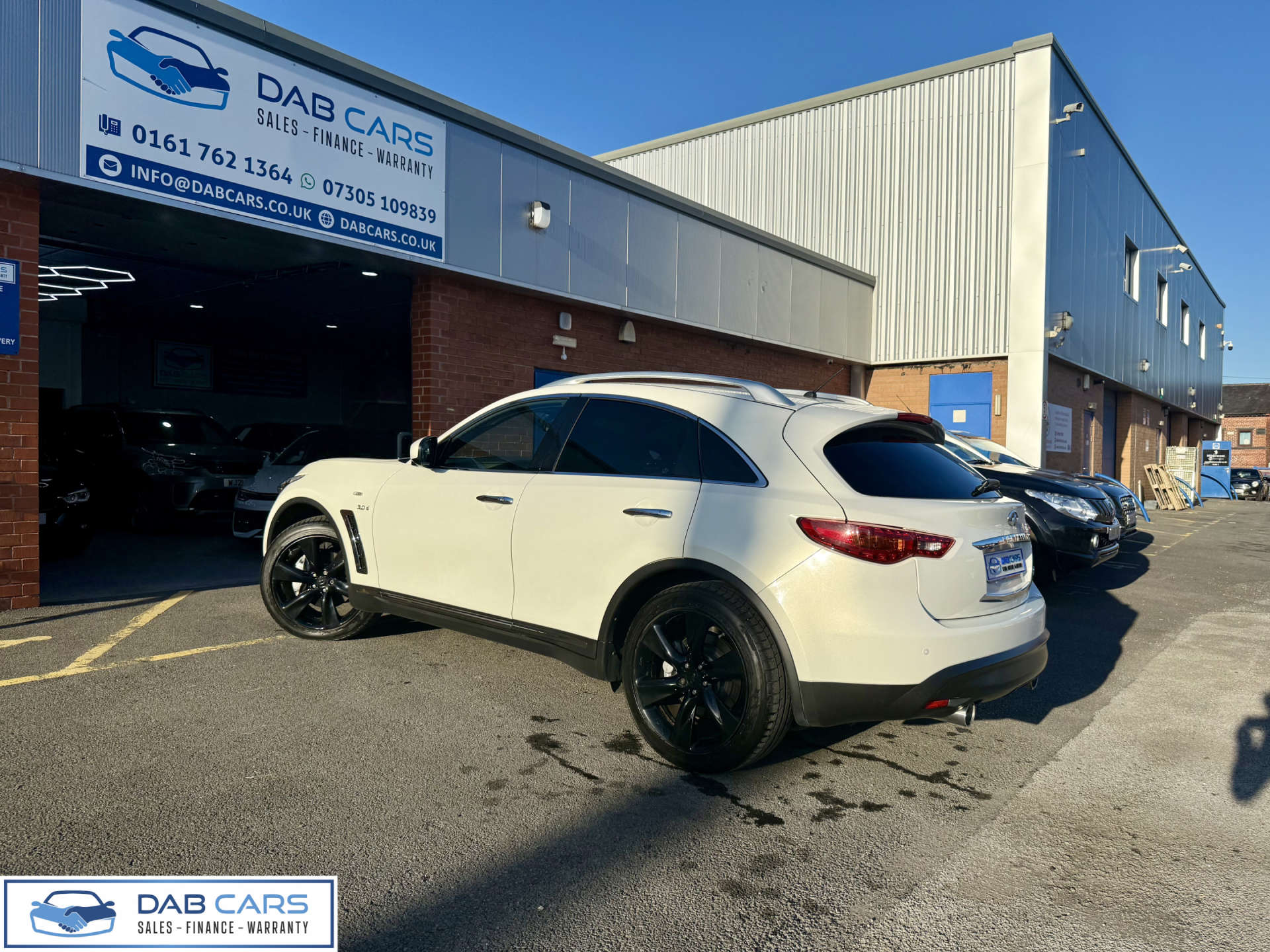 INFINITI QX70 3.0 QX70 S Premium D Auto 4WD 5dr #5