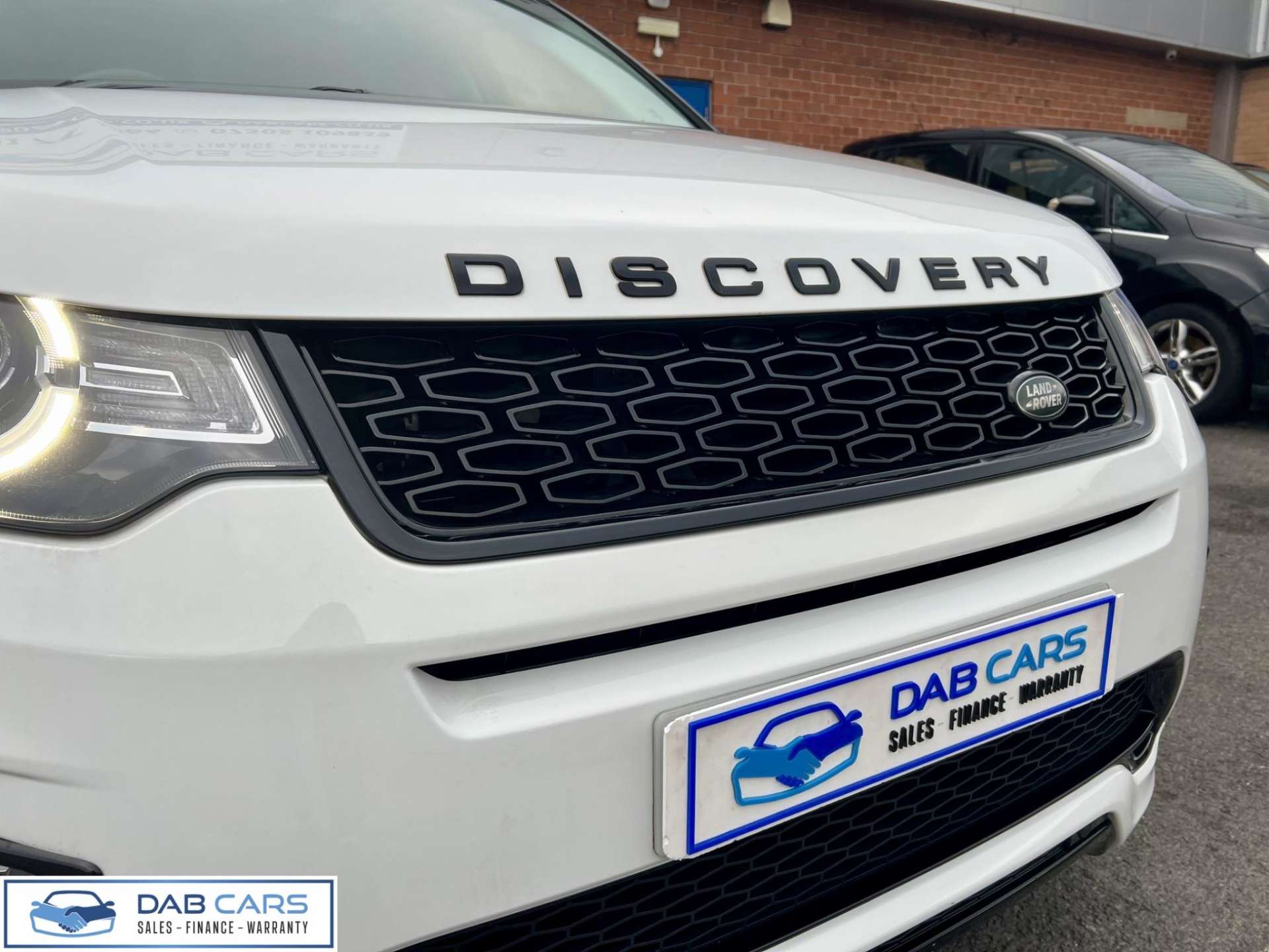Land Rover Discovery Sport 2.0 TD4 HSE Dynamic Lux Auto 4WD Euro 6 (s/s) 5dr #40