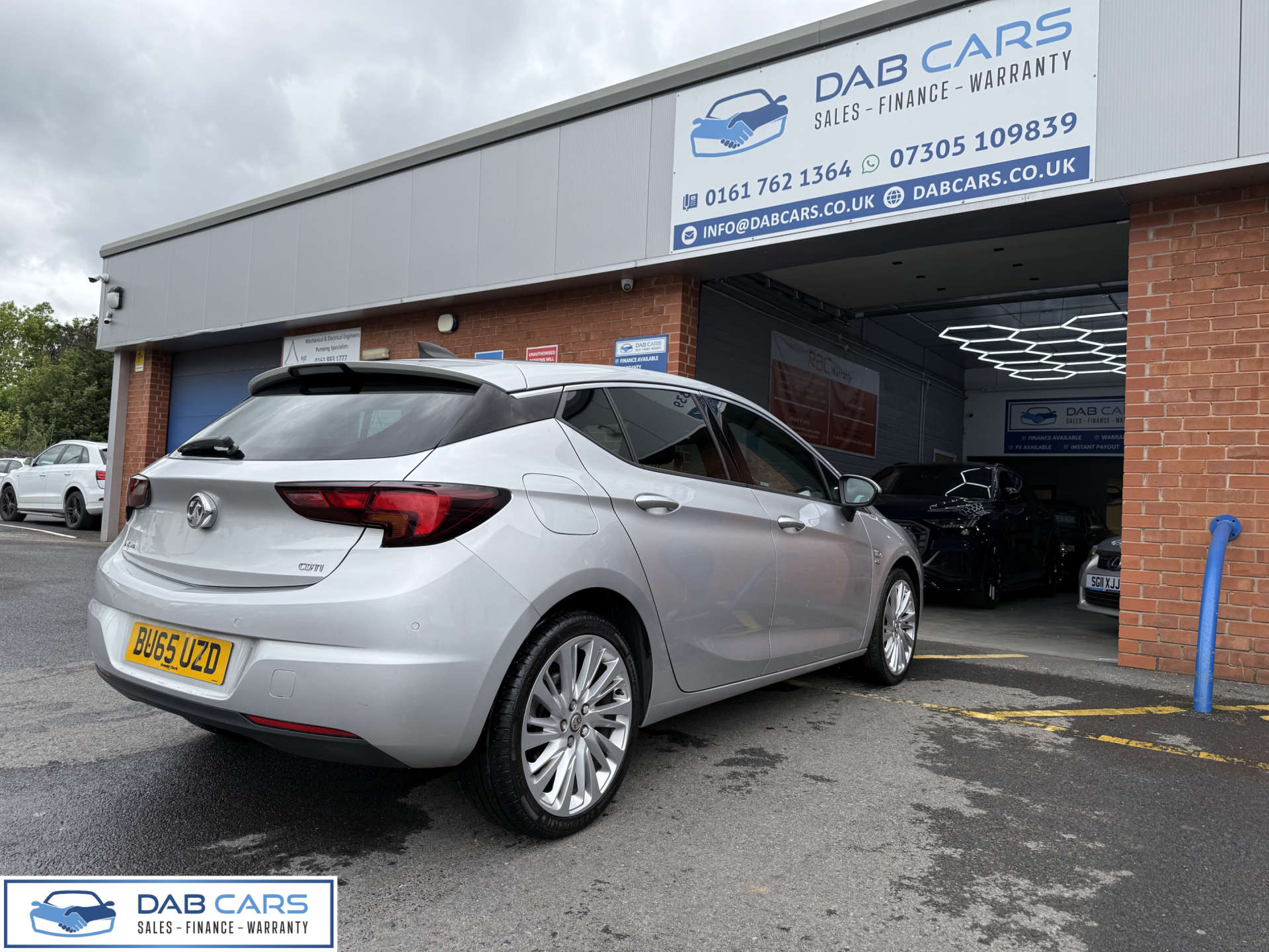 Vauxhall ASTRA 1.6 Astra Elite Nav CDTi S/S 5dr #16