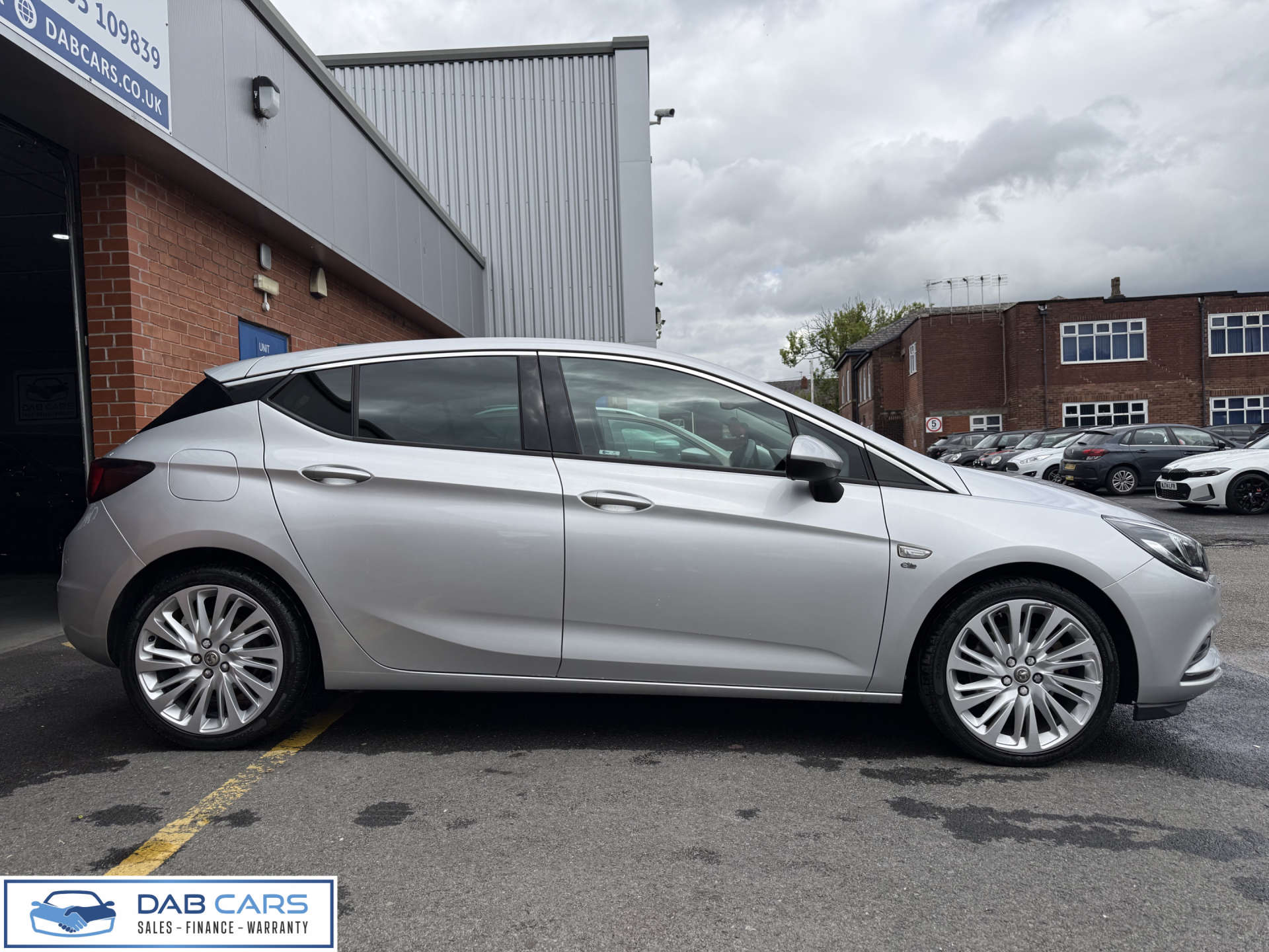 Vauxhall ASTRA 1.6 Astra Elite Nav CDTi S/S 5dr #17