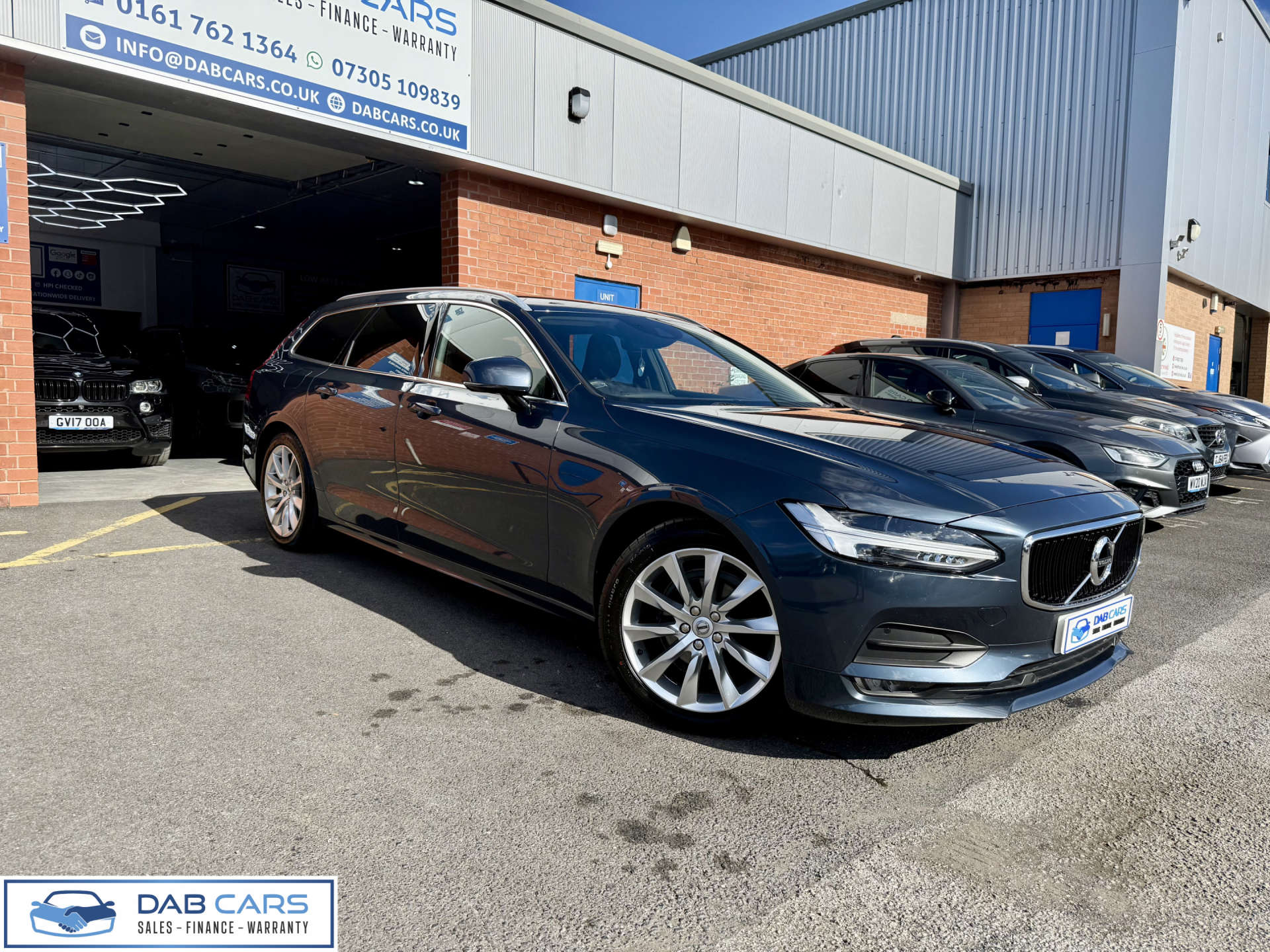 Volvo V90 2.0 V90 Momentum+ D4 Auto 5dr #64
