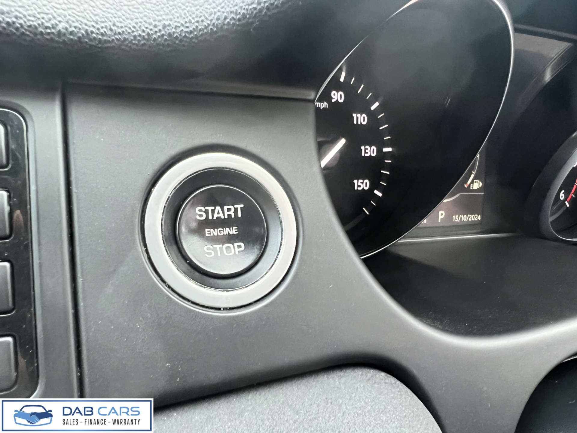 Land Rover Discovery Sport 2.0 Discovery Sport Black HSE TD4 Auto 4WD 5dr #9