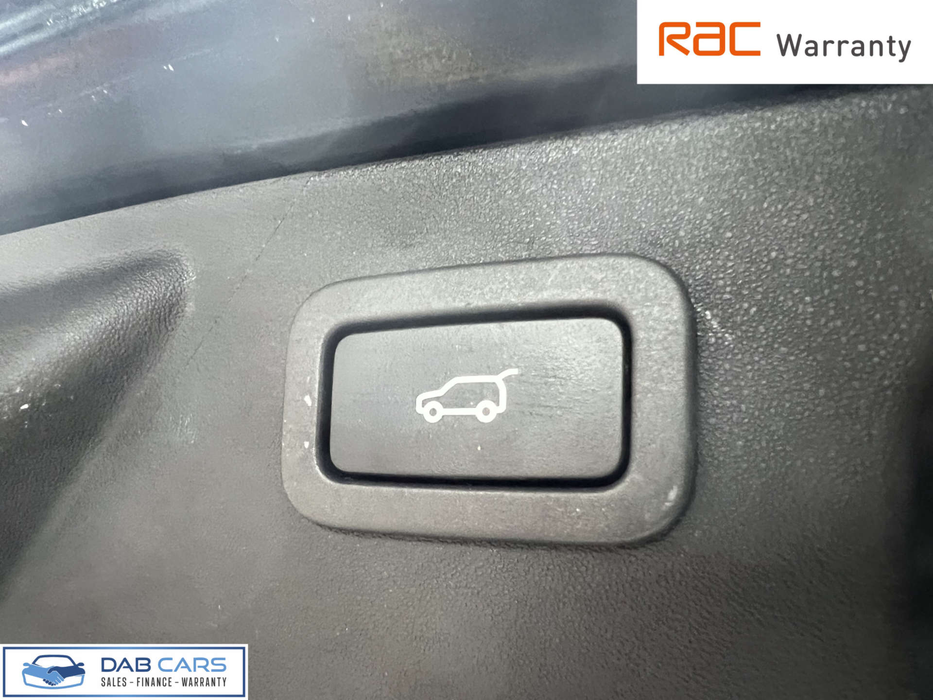 Land Rover Discovery Sport 2.0 Discovery Sport Black HSE TD4 Auto 4WD 5dr #21