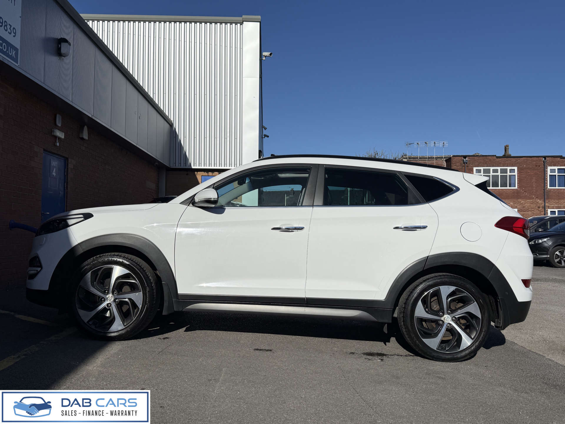 Hyundai TUCSON 1.7 Tucson Premium SE Blue Drive 2WD CRDi Semi-Auto 5dr #11