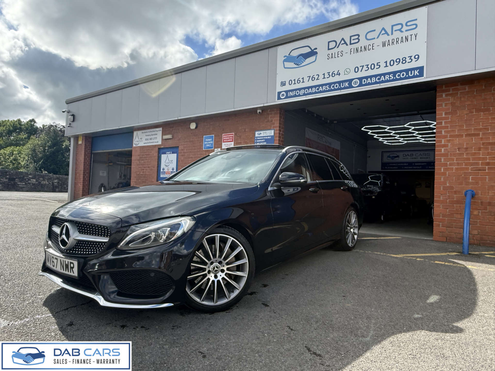 Mercedes-Benz C-CLASS 2.1 C 250 AMG Line Premium+ D Auto 5dr #12